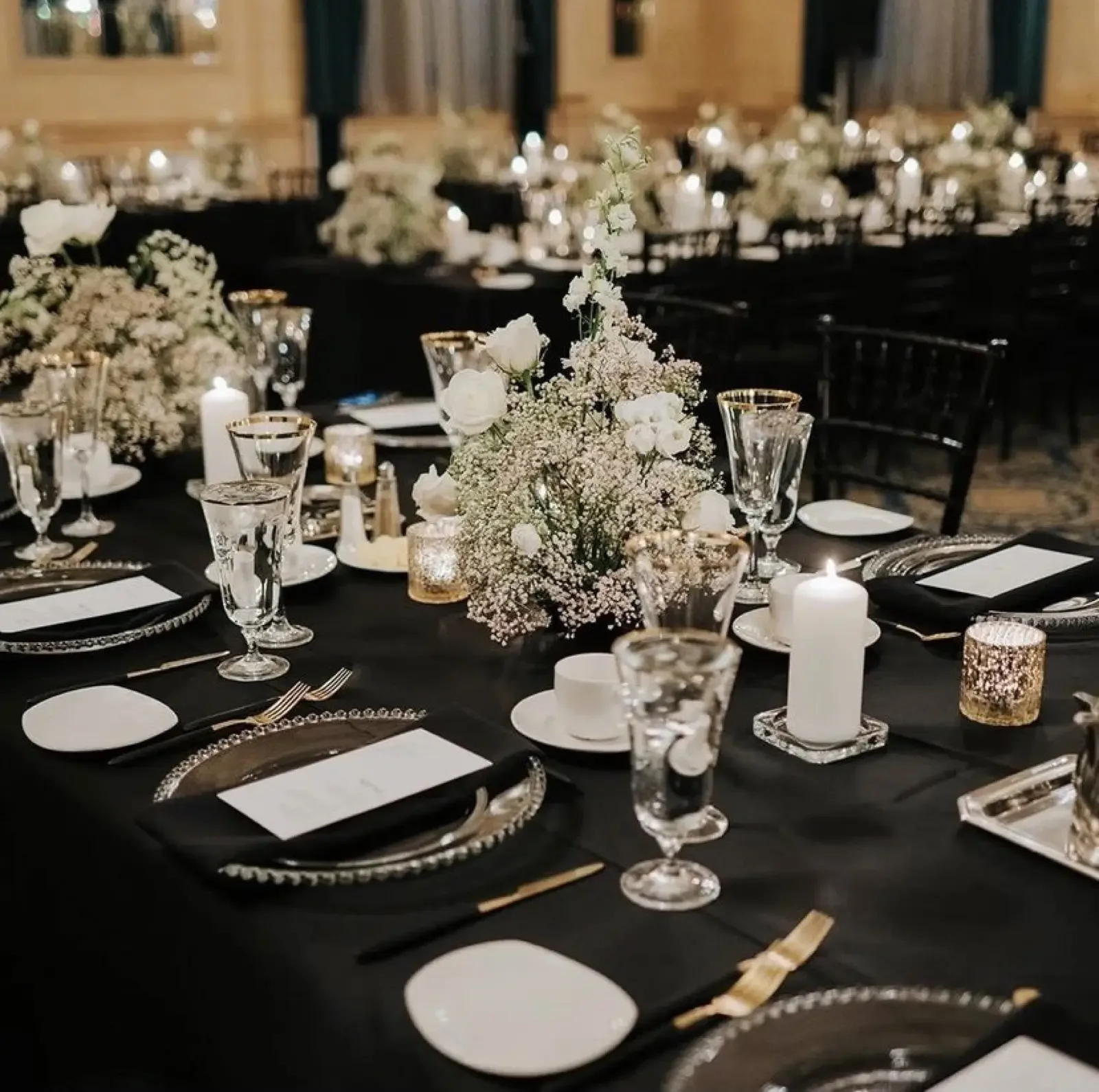 Winnipeg Wedding Decor47.webp