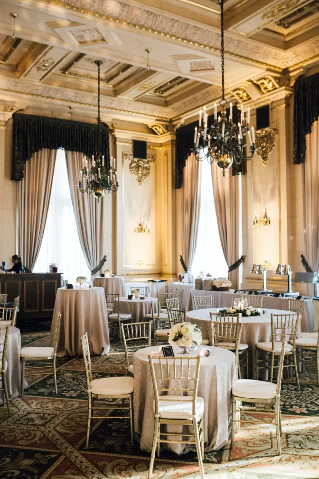 Winnipeg Wedding Decor60.webp