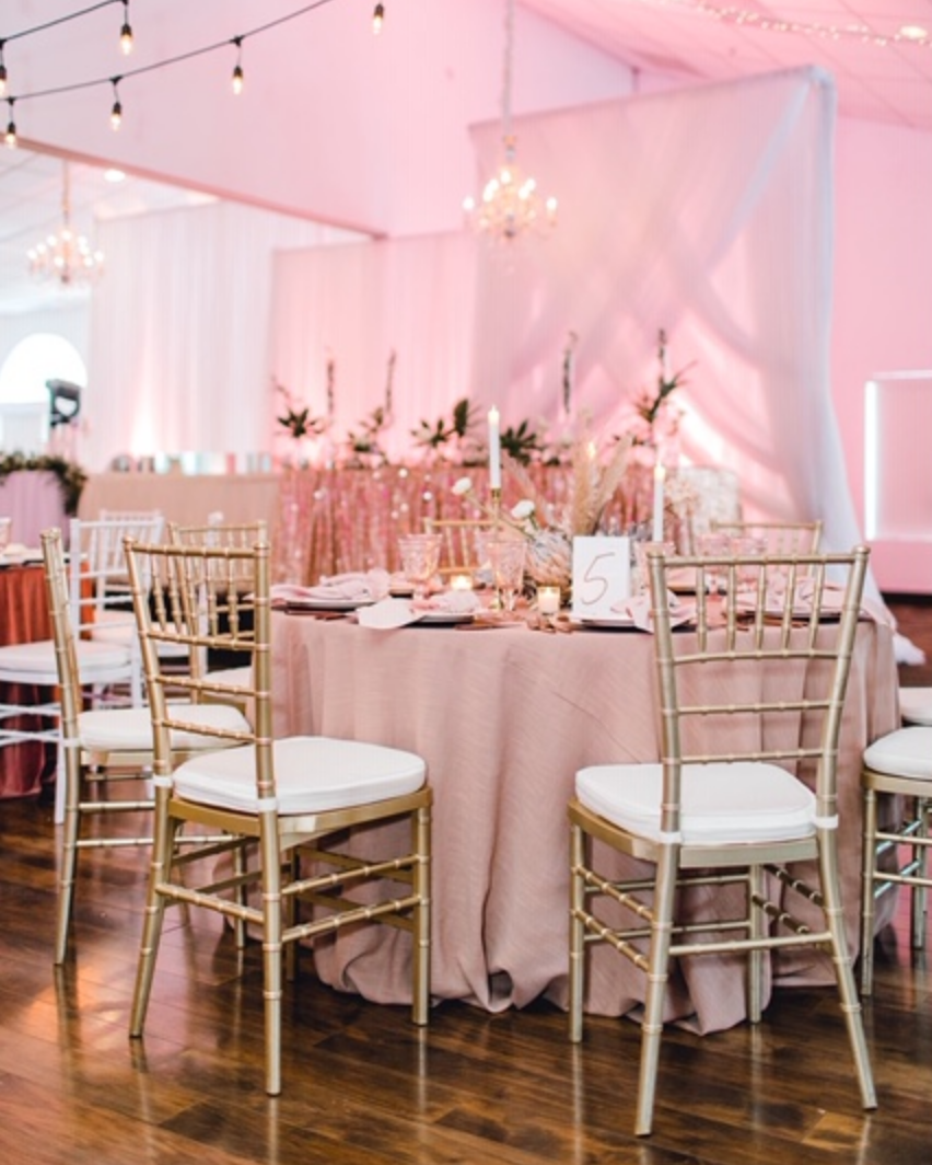 Winnipeg Linen Decor Rentals124.png