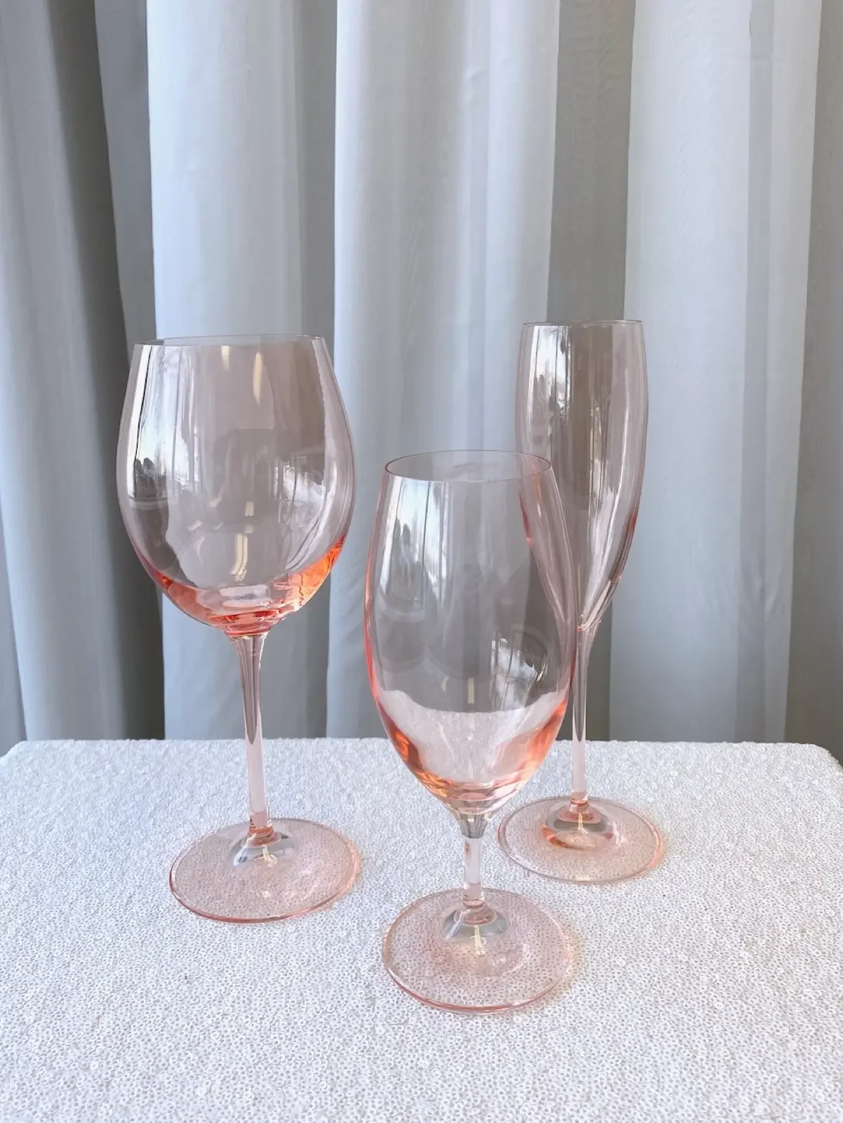 Blush
Wine, Water & Flute 