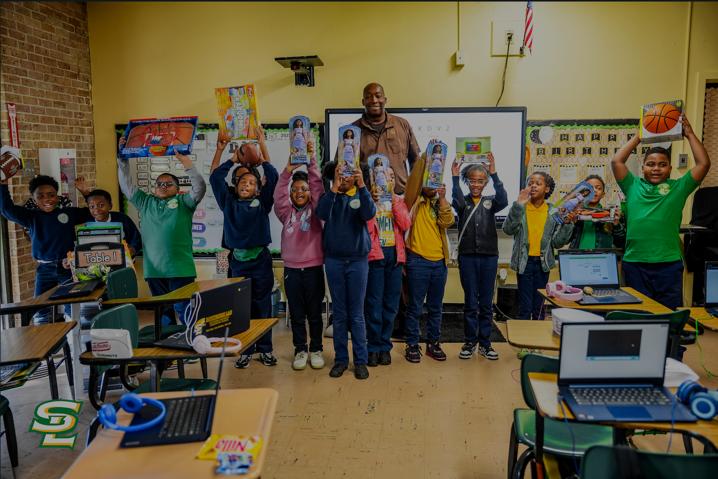Big Brown Brings Holiday Cheer to Southern University Laboratory School Elementary Students