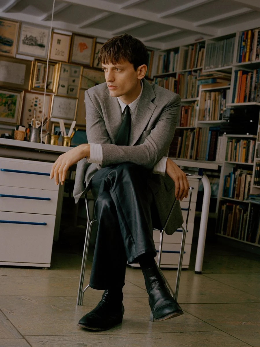 eddie_03_3-007_v2 (1).jpg