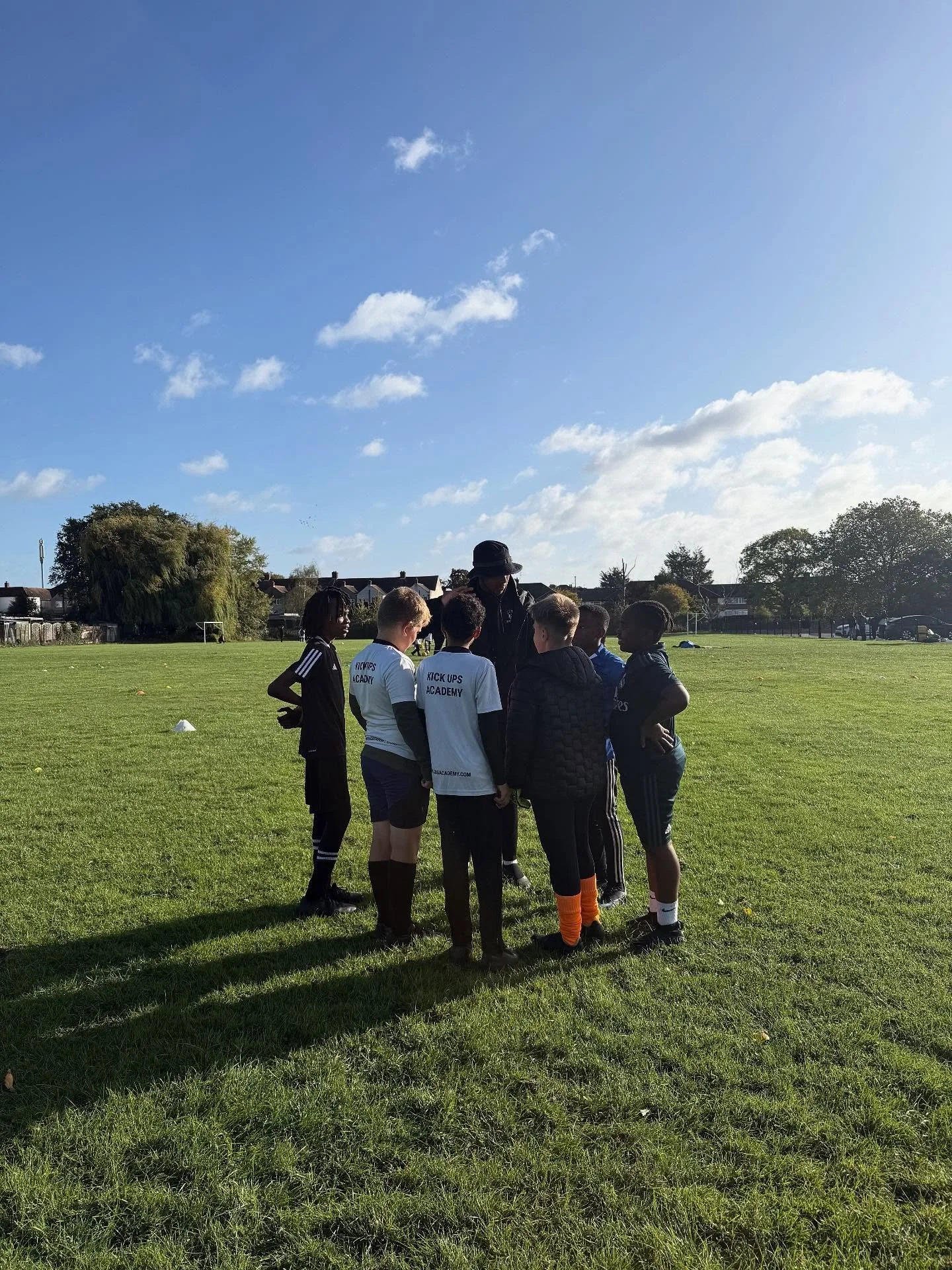 Team talks 🗣️ #footballacademy #harrowfootball #kidsfooty