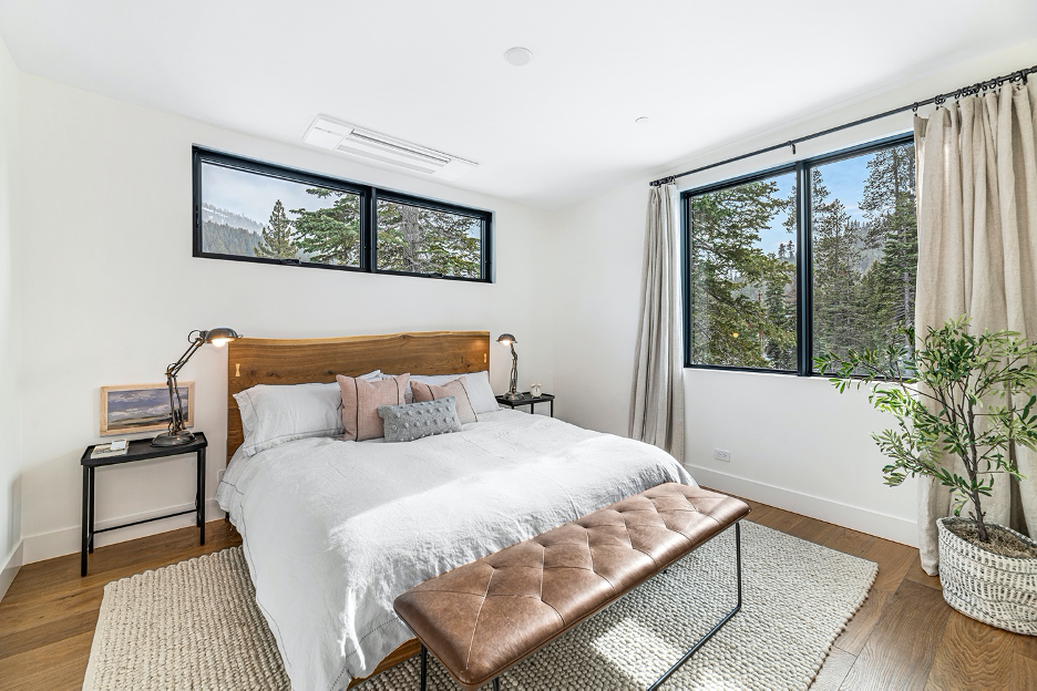 masterBed-alpine.png
