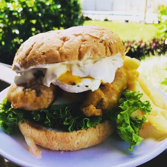 Our lip-smacking beer battered mahimahi and egg burger, with our lime mayo and fries $12 The Mooring Fish Cafe - dont forget you can pick this up from Coastal Kitchen Raro Tue, Wed, Thur and Fridays 12-2 then back in our hood in Avana on Sundays 12-3