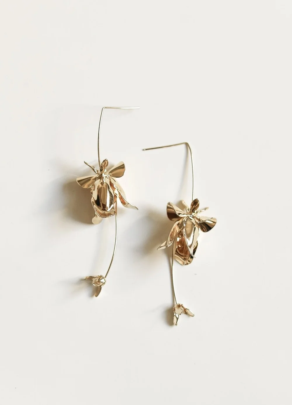 Mini Magnolia Stem Drop | A. B. Ellie — upstyle