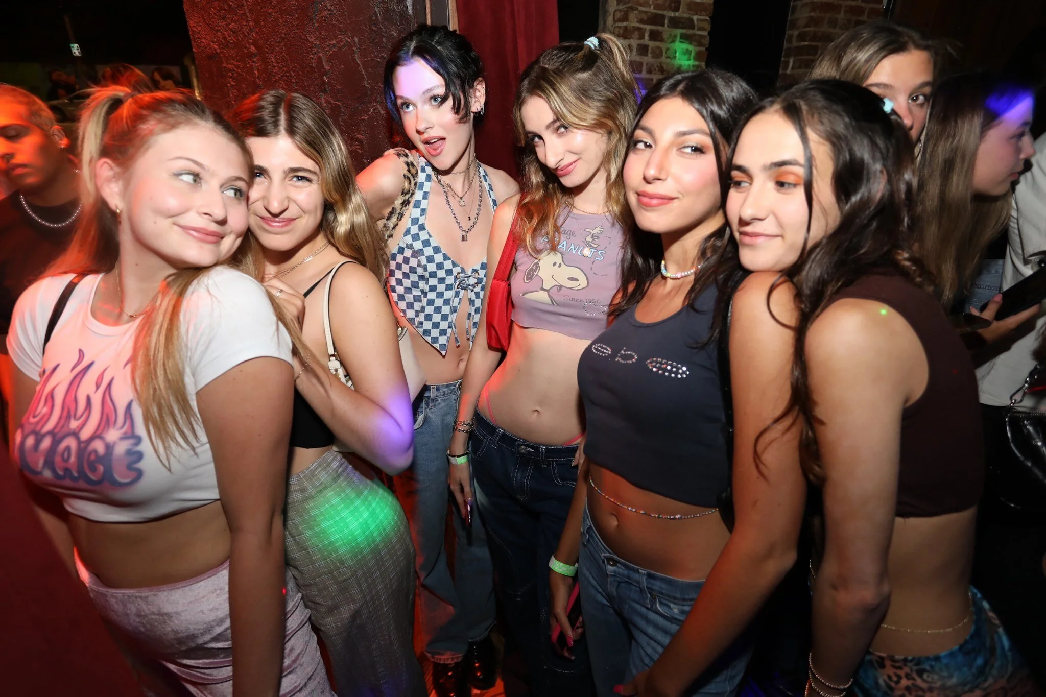 2000s Night at Los Globos