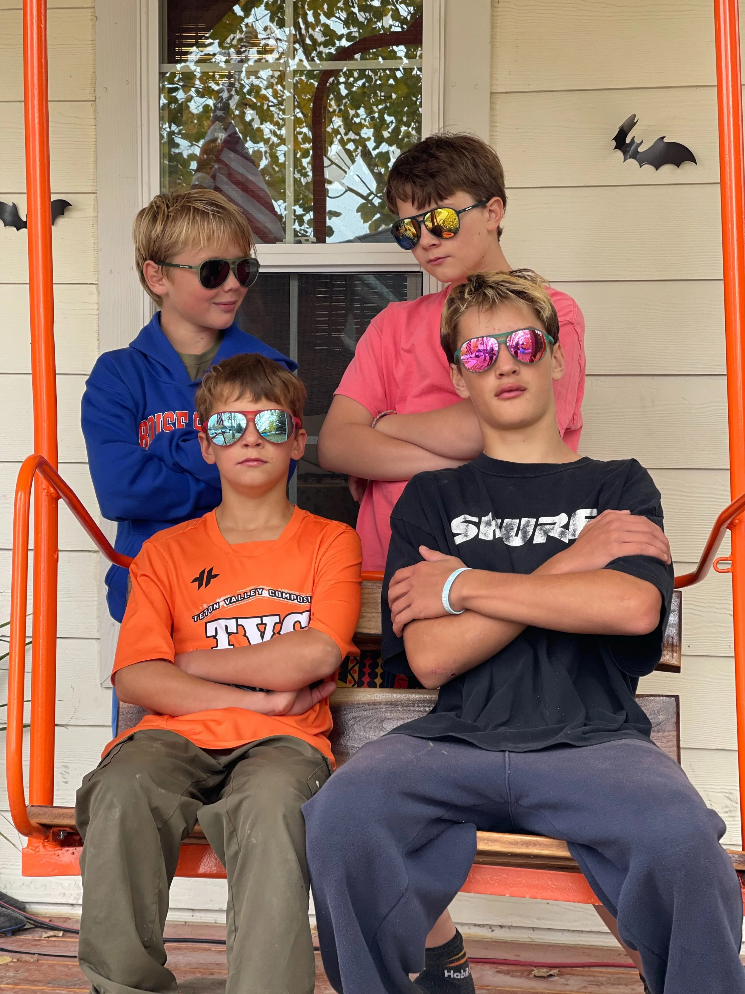Love the Wardens but they&rsquo;re too big on your face? These are super similar but fit smaller faces! Fun colors, no slip/bounce, and full of style 😎. 
Meet the Wardens little brother: The Deputy 🙌.
Available in Delta Lake Teal, Twilight Blue, Pi
