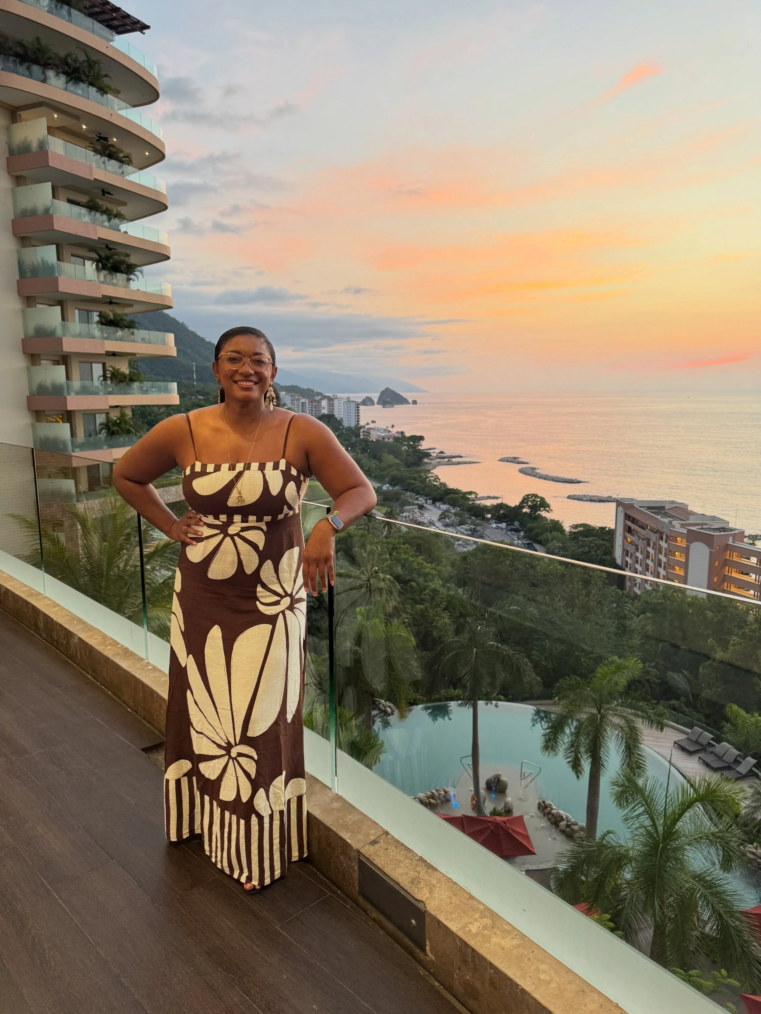 My girlfriends made me promise to wear more dresses this year. I&rsquo;m trying! I&rsquo;m even wearing patterns&hellip;that has to be worth two dresses!
