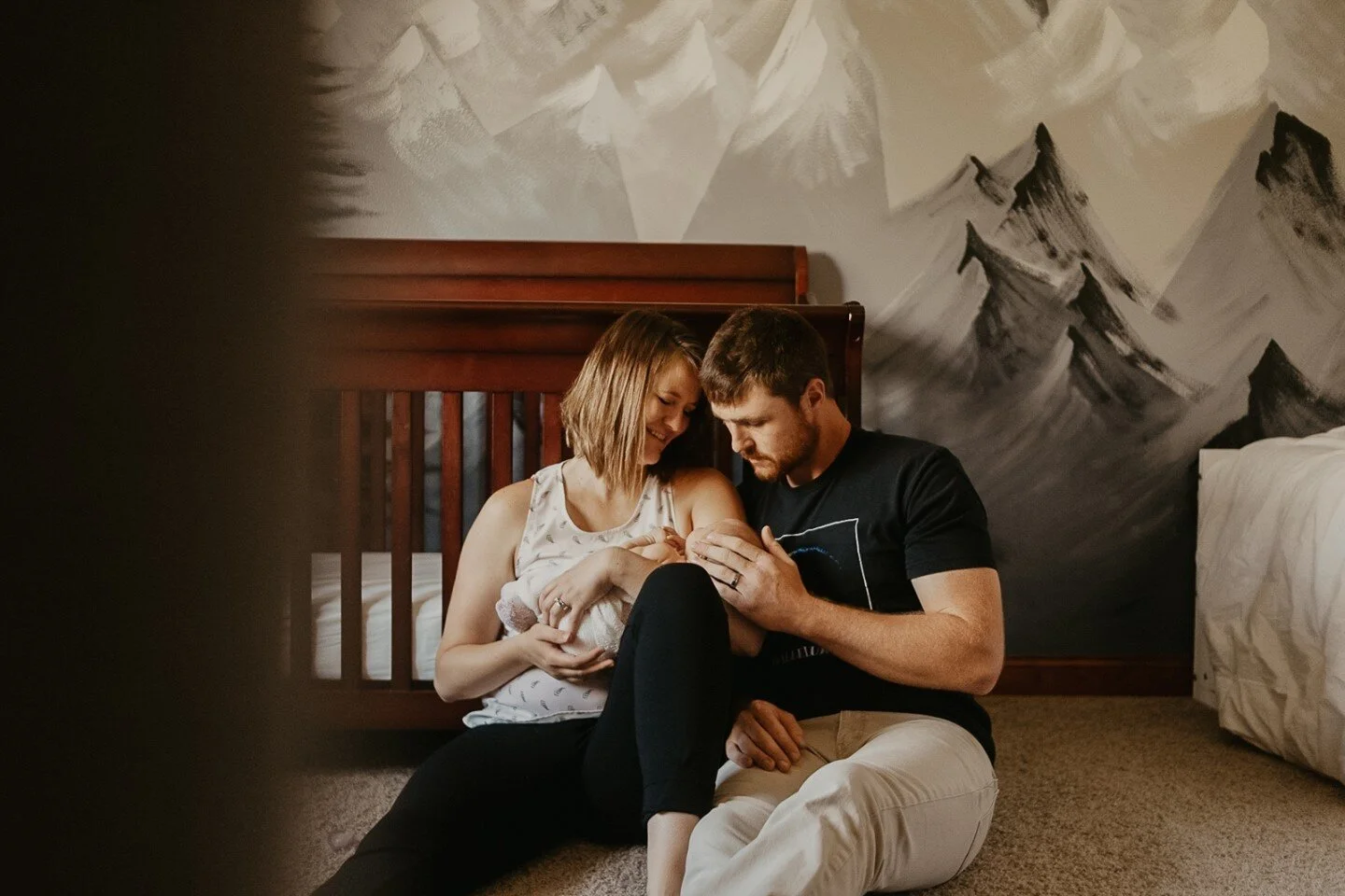 Those first couple weeks of a newborns life are so beautiful in an exhausting kind of way (if that even makes sense) 🤣⁠
⁠
Bring on all the babies 👶🏻