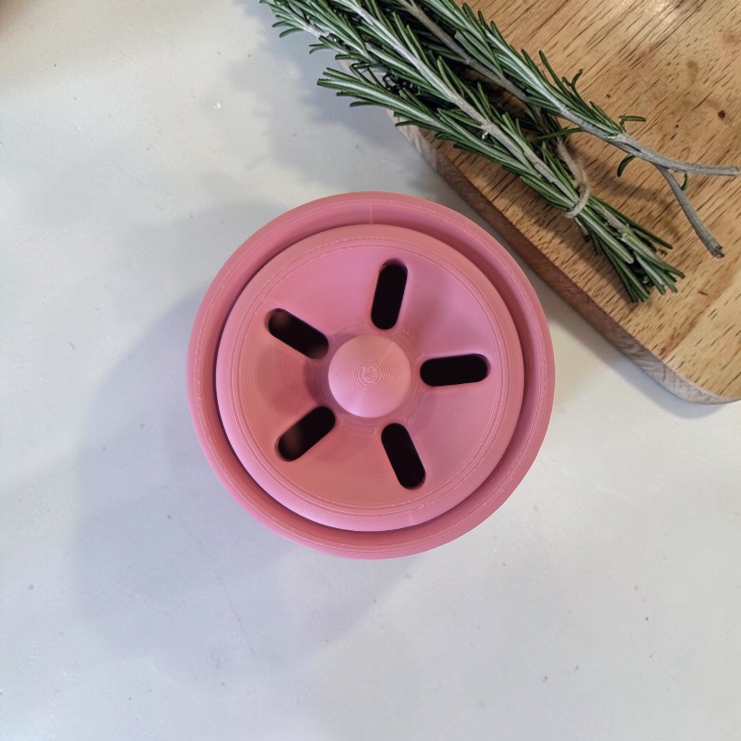 Vented Garlic Pot