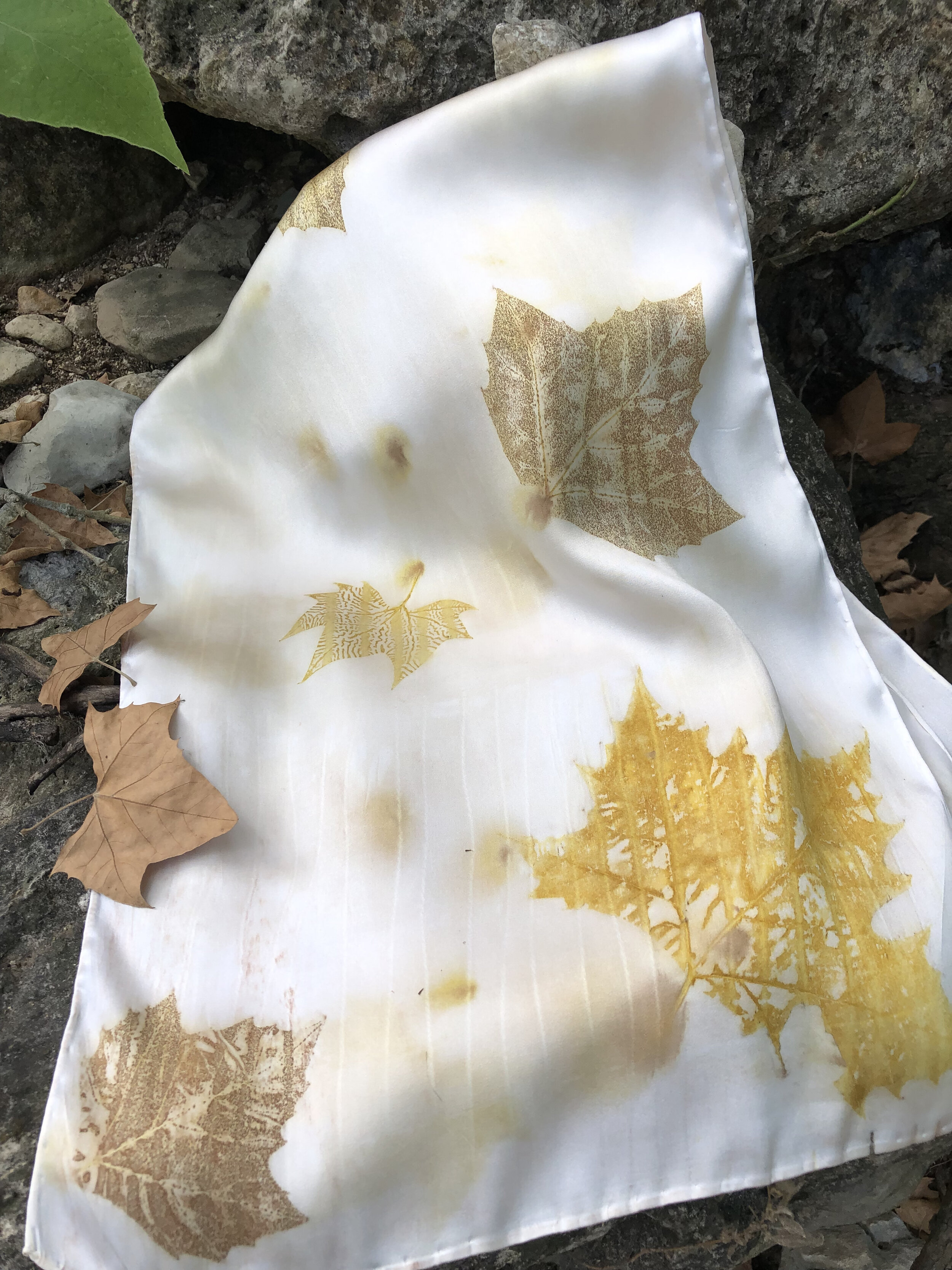 Scarf 716.14.S.closeup.jpg