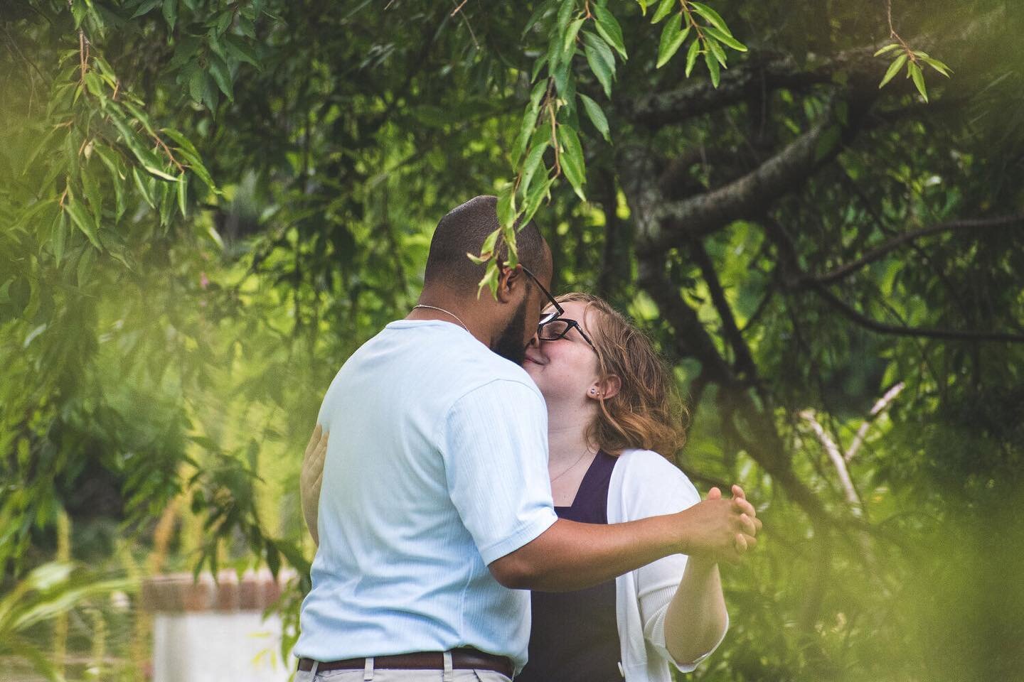 Hazy Lazy Late Summer Romance.
Wedding packages come with an engagement session!!!!
AND STILL TIME TO BOOK YOUR BIG DAY FOR HALF OFF!
Packages purchased for future dates at 5. 0. %. OFF.
.
Too much of a good thing can be a good thing .
#knhtphotograp