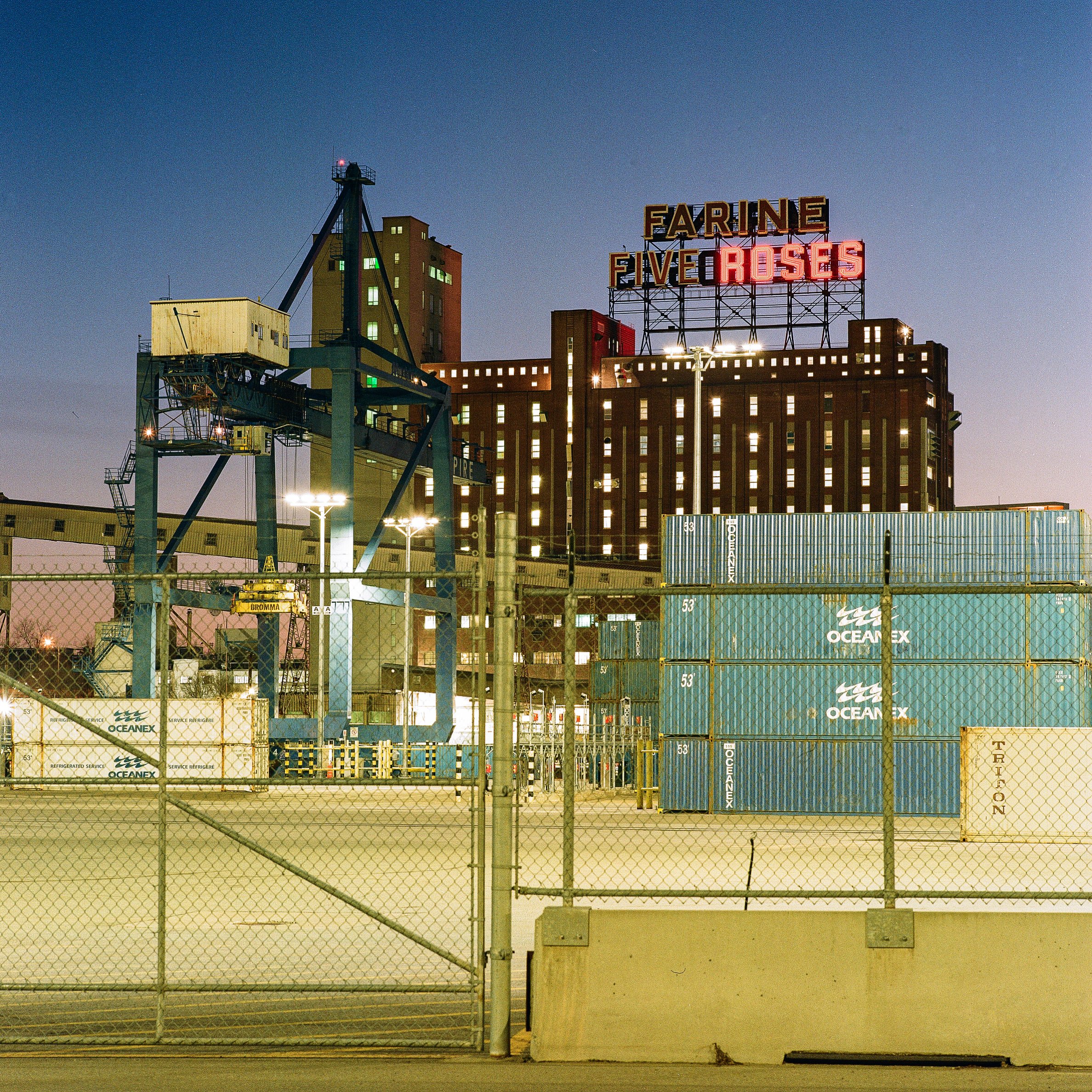 2587-02.JPG