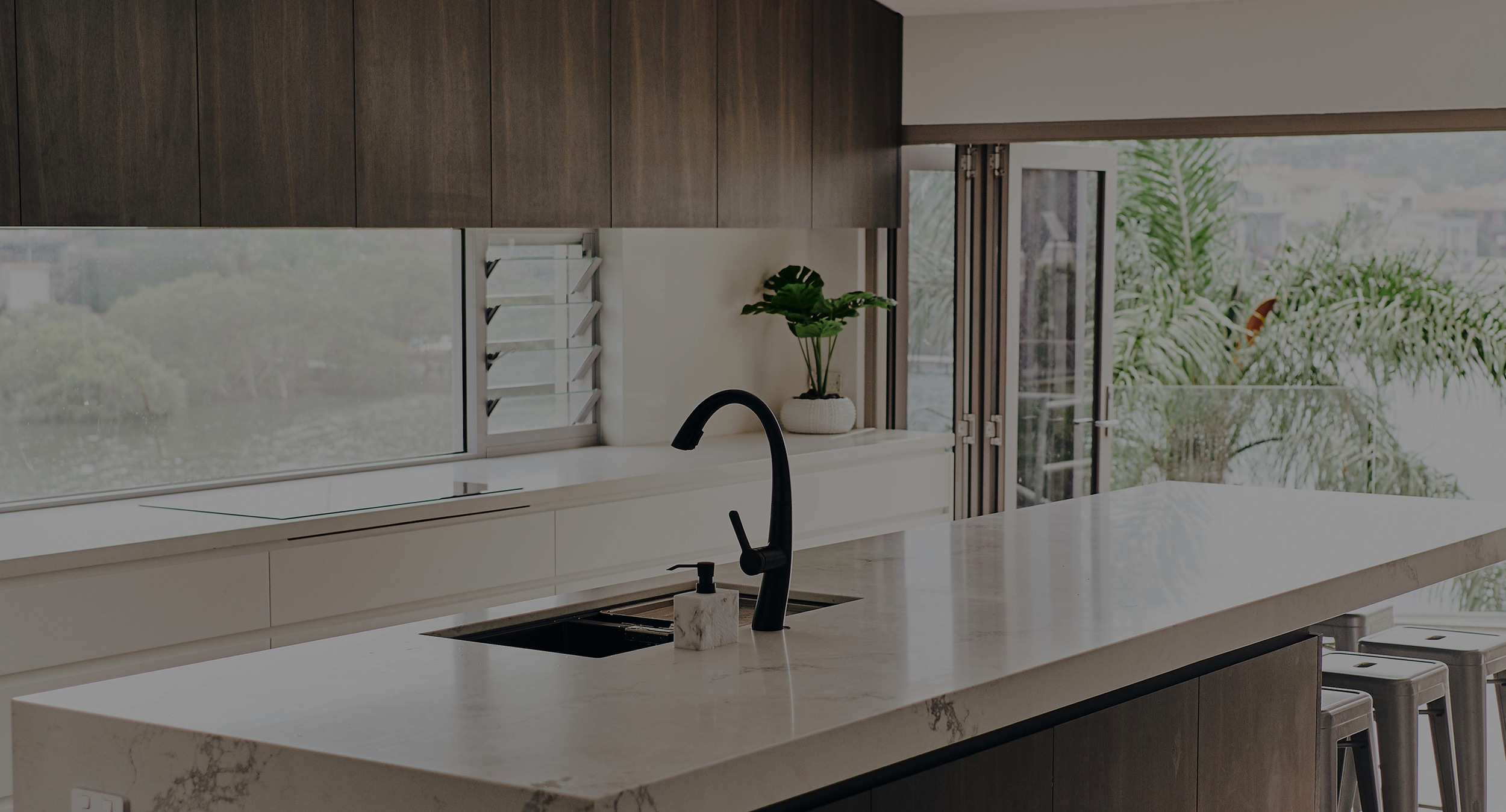 Home_Banner_01.png