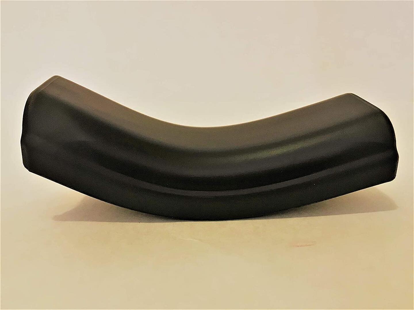 🎸We utilize our custom 3D designed molds to produce one of a kind form fitting GSNM parts. 

These GSNM's easily connect to the bottom rail of the guitar. 

This easy-on / easy-off solution is constructed of a soft tactile material safe for all guit