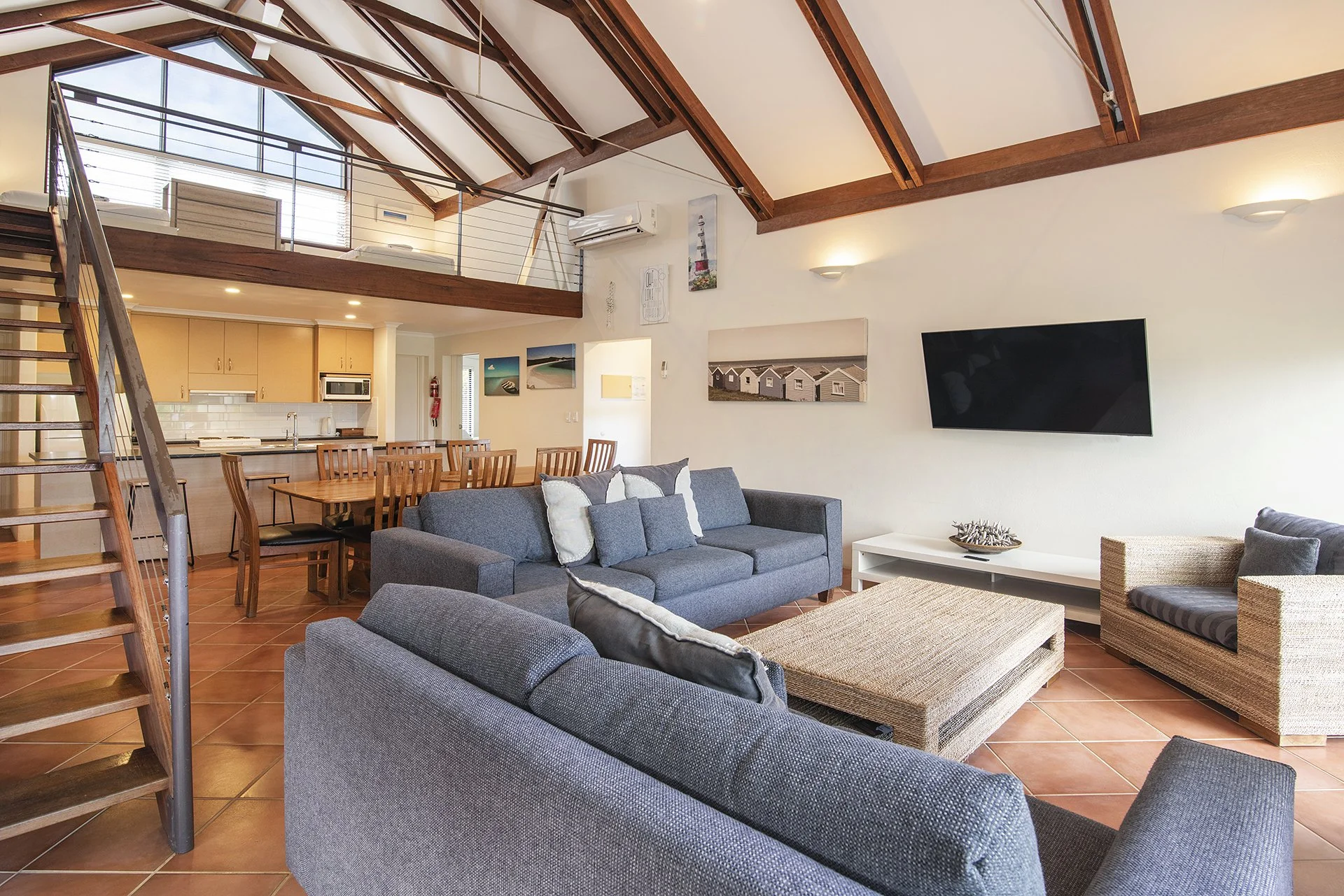 17 Dunsborough Beach Cottage 1 new.jpg