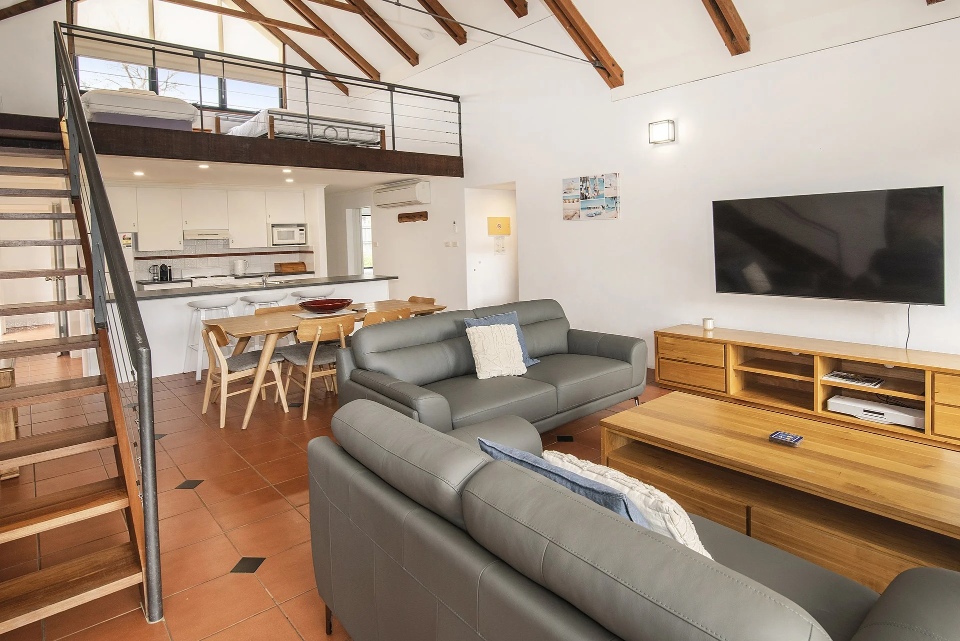 22 Dunsborough Beach Cottage 3.jpg