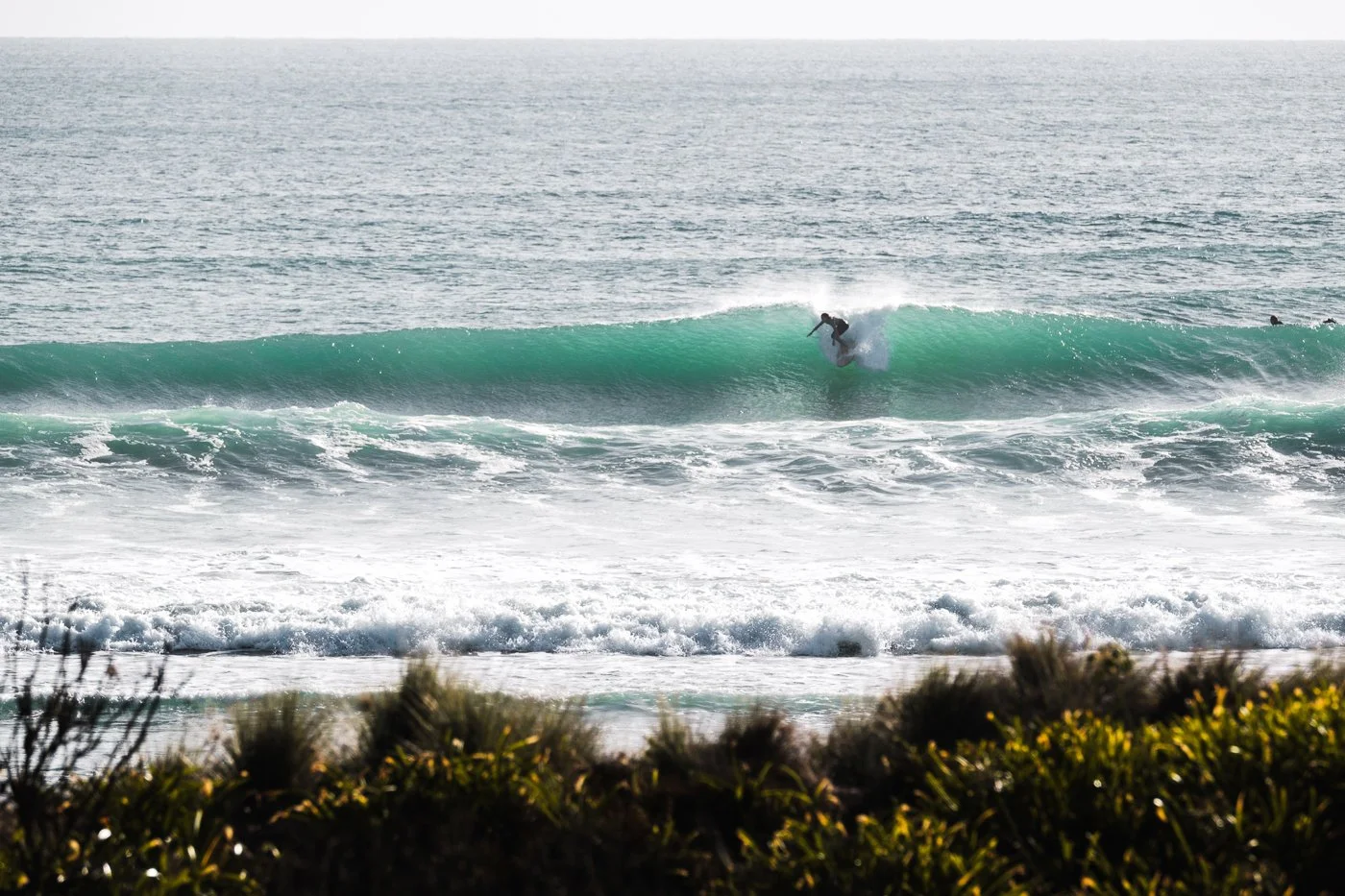 surf photography from shore telephoto lens beginner practice example