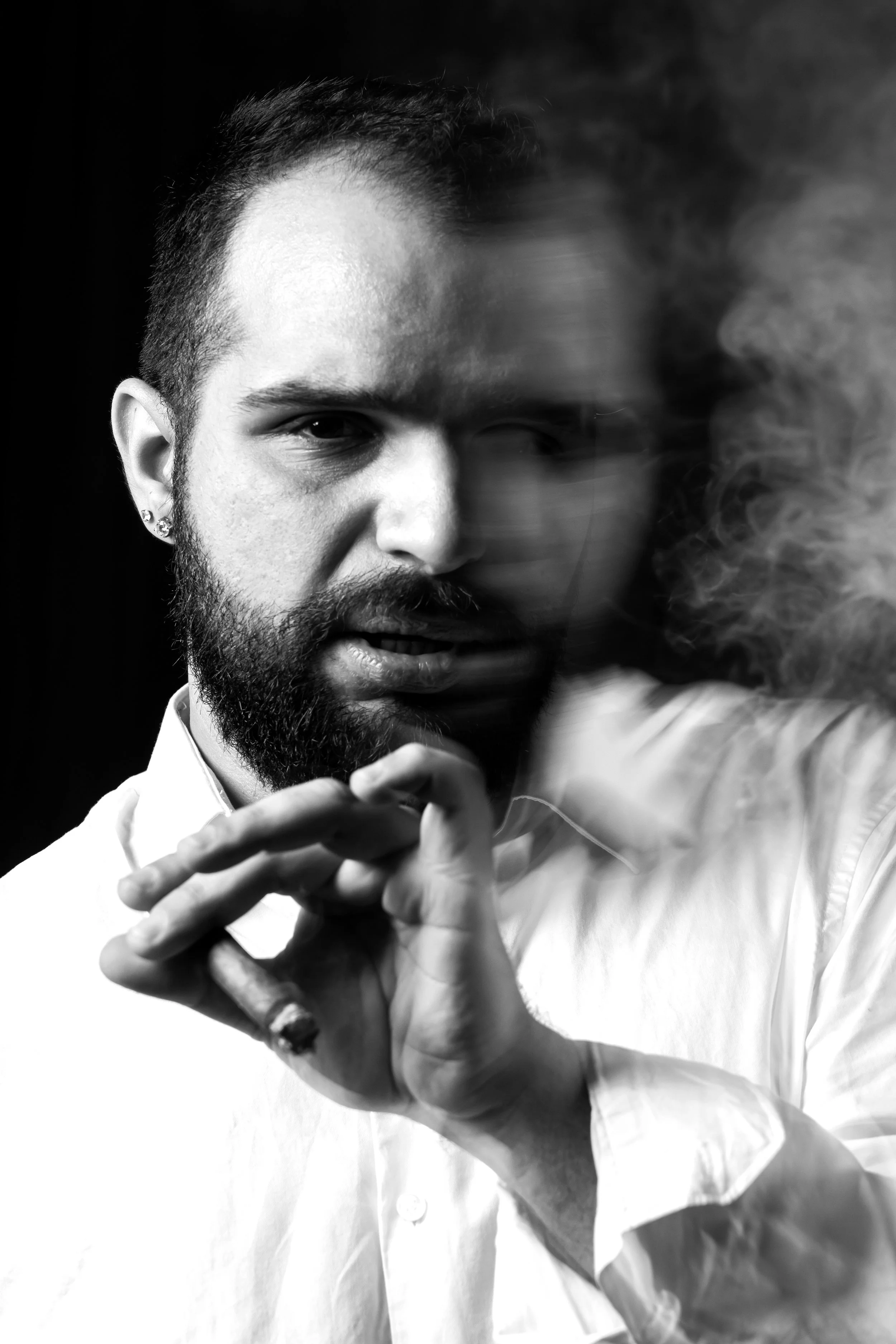 Dimitris Marinov - bmin0r - plug button studio - HQ3.jpg