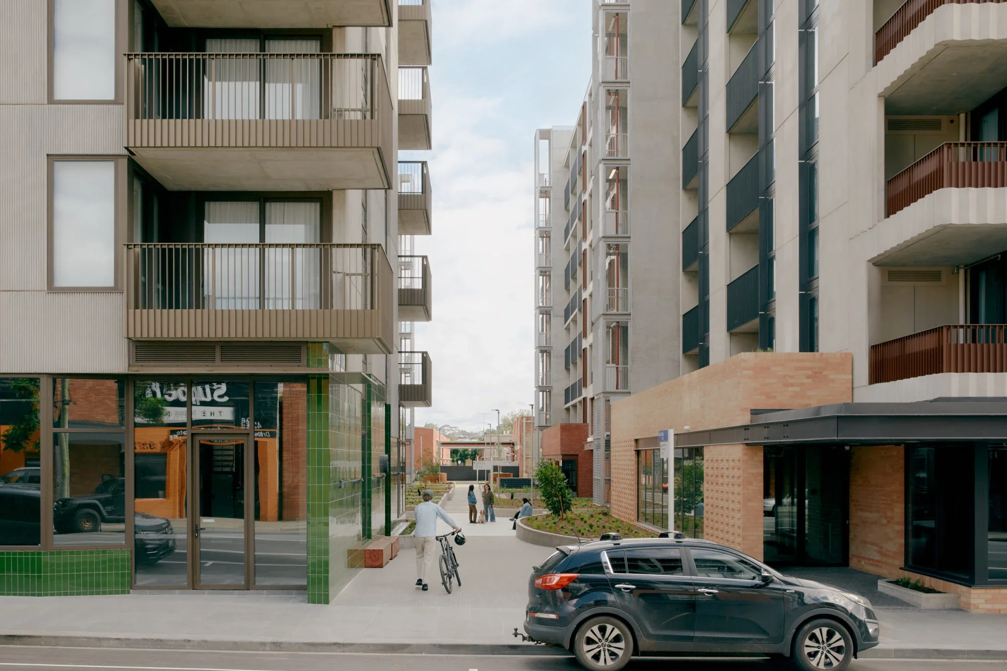 Swift Walk Kensington - Assemble Communities

Delivered with Hayball, Kerstin Thompson Architects, SBLA and LIAN