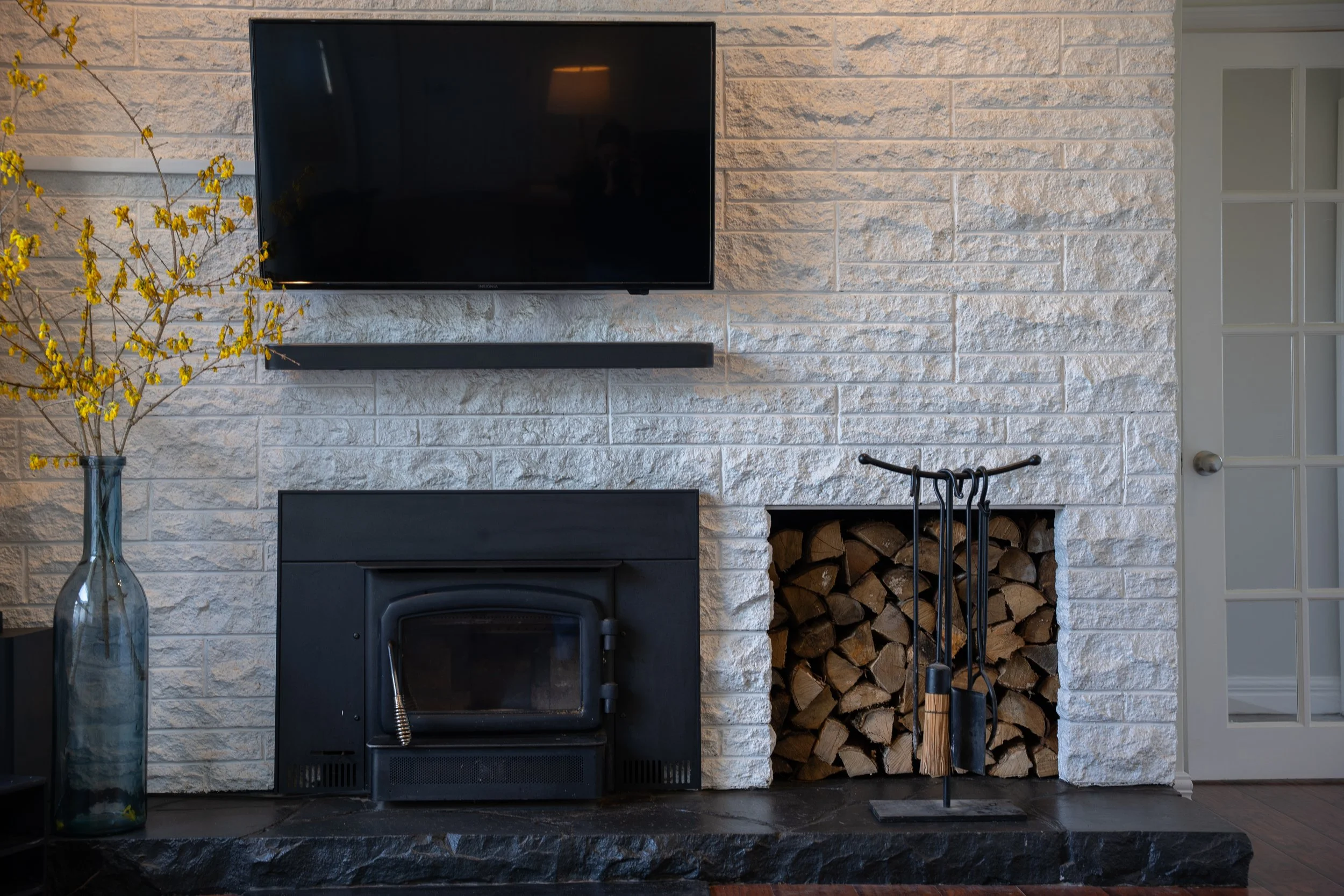 30 Fireplace Detail.JPG