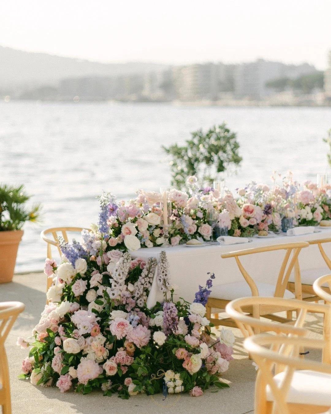 Luxury is in the details you don&rsquo;t see.
Every choice is intentional. Every moment designed.
Quiet, refined, flawless.
French Riviera &amp; worldwide.
.
Wedding Planner &amp; Design : @inspiringfactoryfr
Venue : @bellesrives
Floral design : @lab