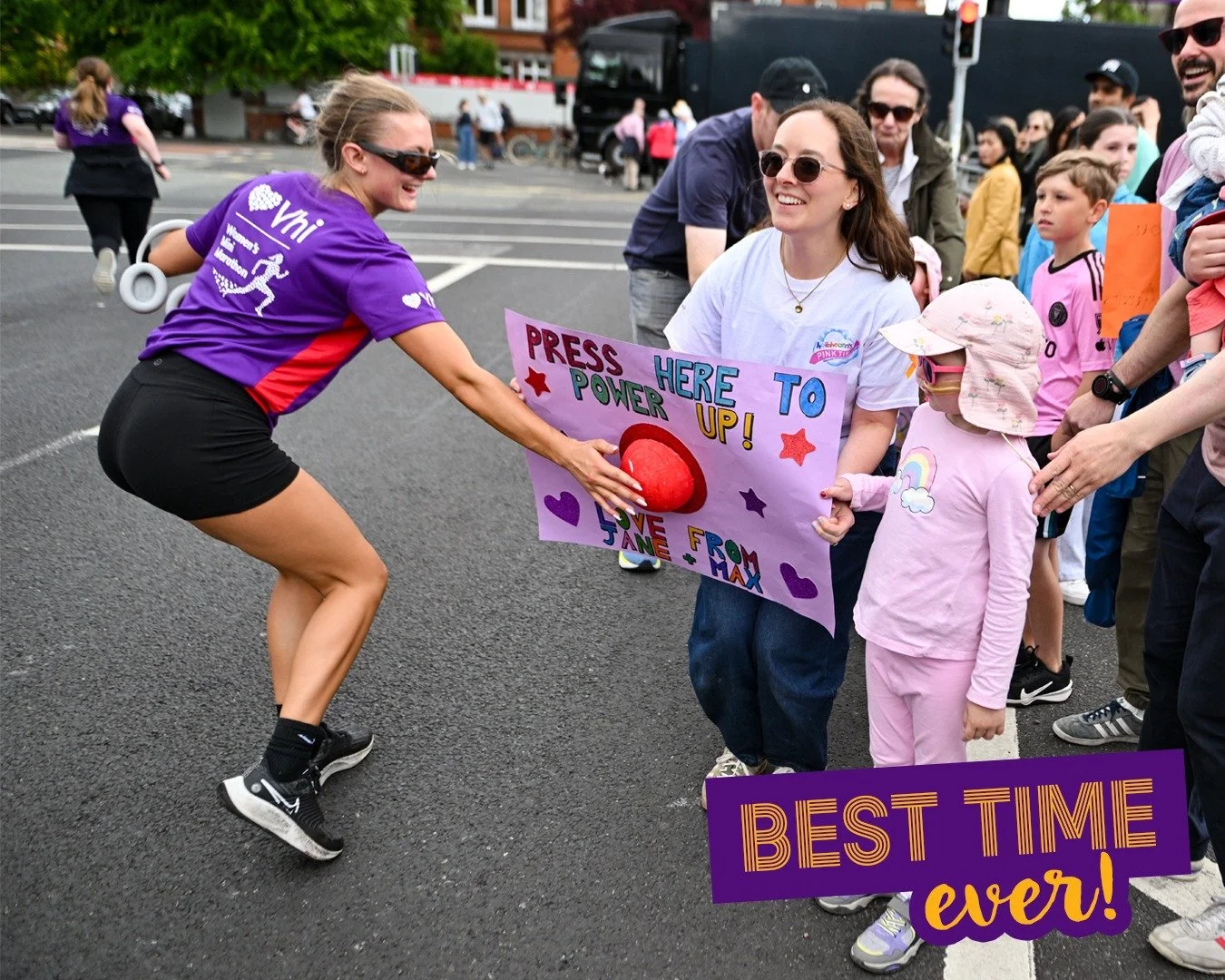 Every step feels lighter when someone is cheering you on. 💜🏃&zwj;♀️

From high fives along the route to encouraging words from the sidelines, it&rsquo;s the support around you that keeps the momentum going. The Vhi Women&rsquo;s Mini Marathon is po