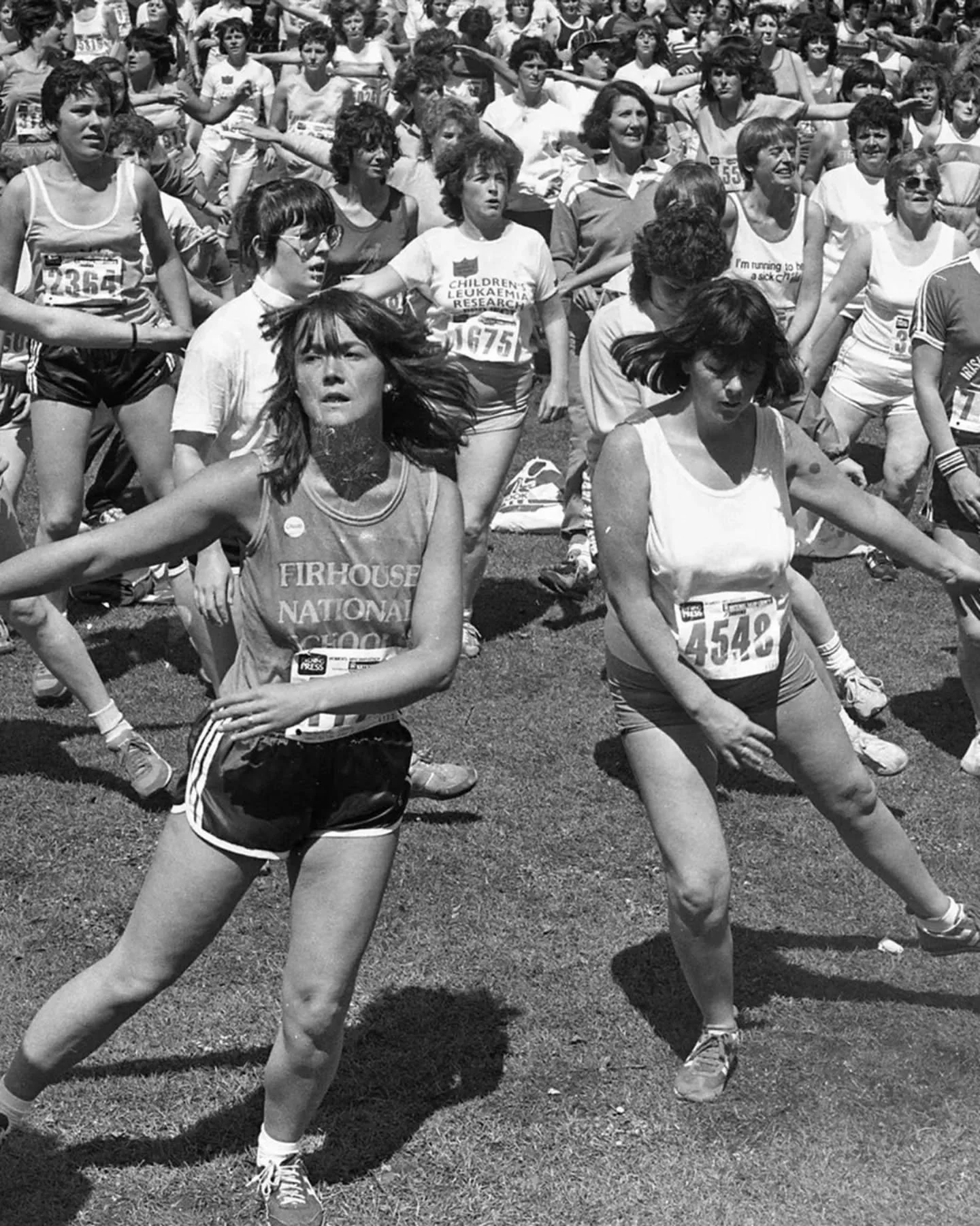 It's #throwbackthursday here at Vhi Women's Mini Marathon! Can you believe that this year is our 44th event? 😱🤩

Please send us any pics you have from previous years, we'd love to see them! 🏃&zwj;♀️💜

#VhiWMM #DublinCity #Ireland #BestTimeEver
