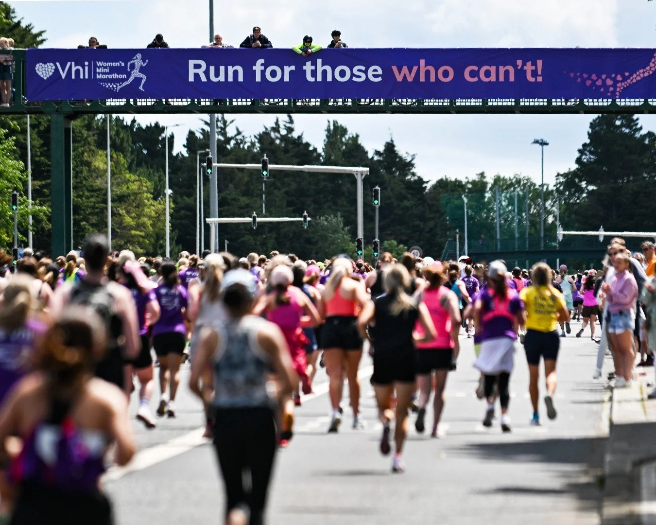 Run for those who can&rsquo;t. 💜🏃&zwj;♀️

Every step means something more. For the people you love, for the causes that matter, and for those who are cheering you on from the sidelines.

Carry them with you all the way 💕

#VhiWMM #BestTimeEver #Du