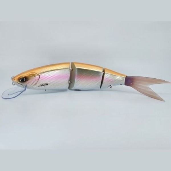 Division Rebel Tackles Palomino