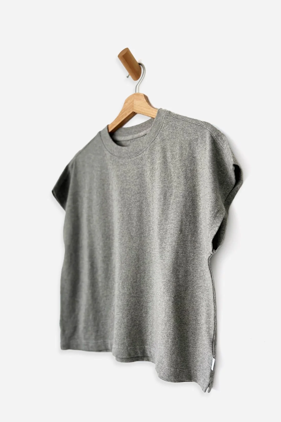 Le Bon Shoppe Jeanne Tee in Heather Graypsd.jpg