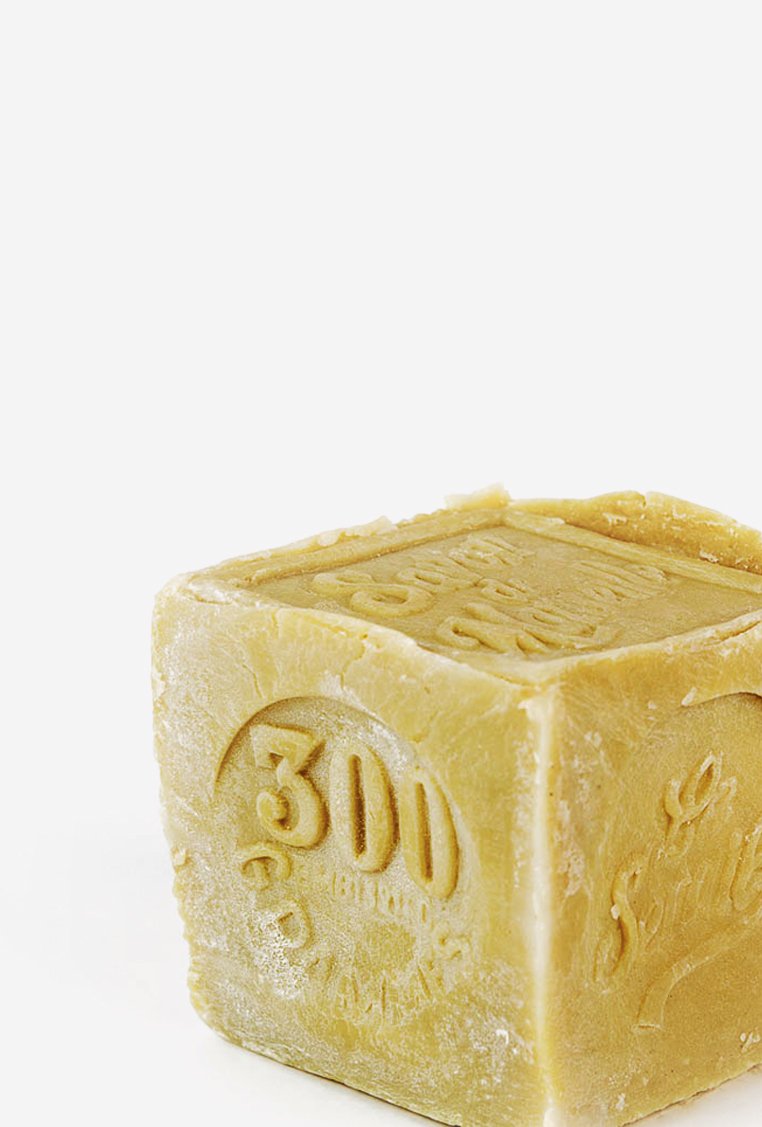 Savon de Marseille Soap_Coconut_Oil_300_2.jpg