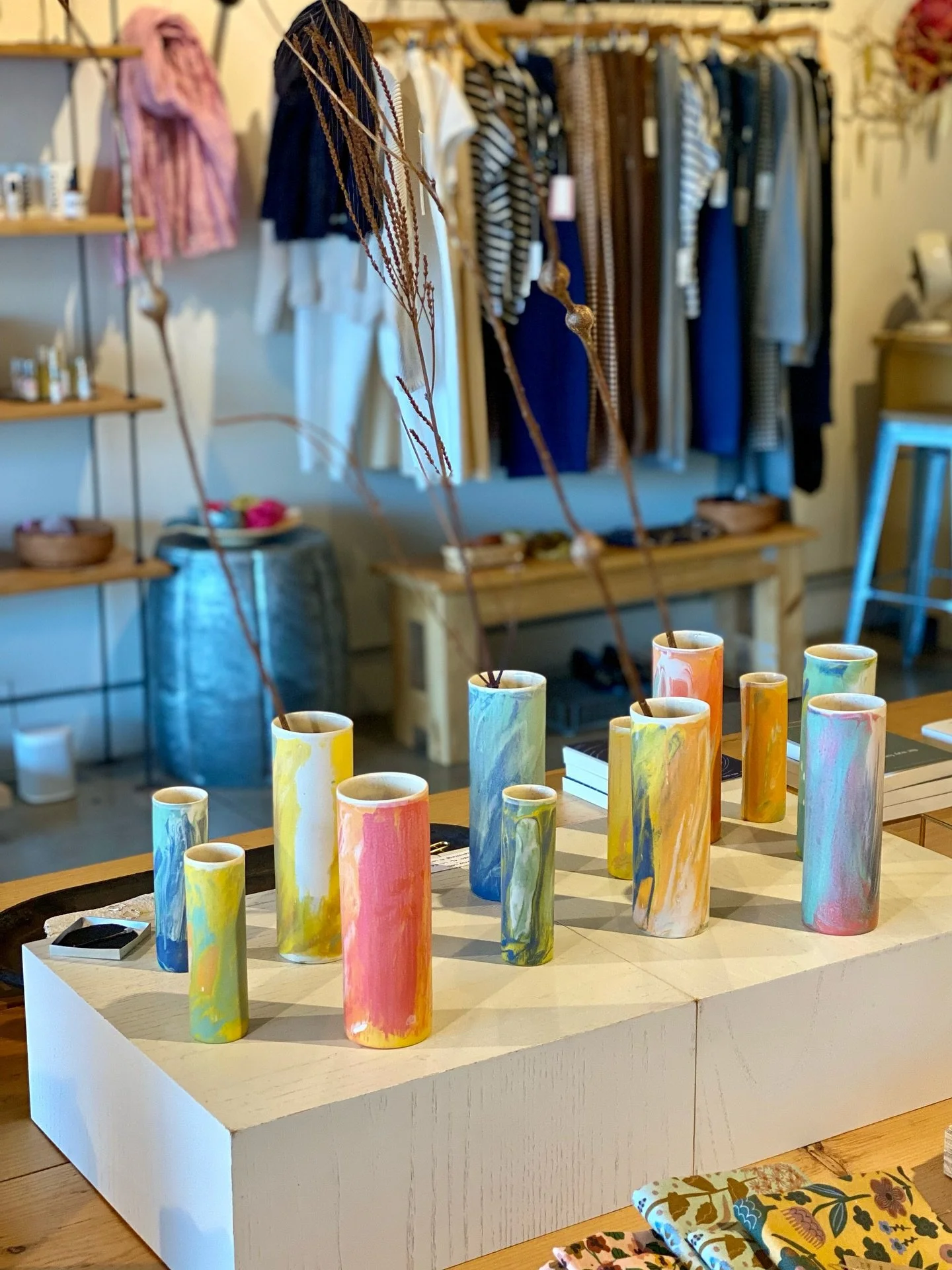 Brand new marbled vases from @sgwlab at the shop!