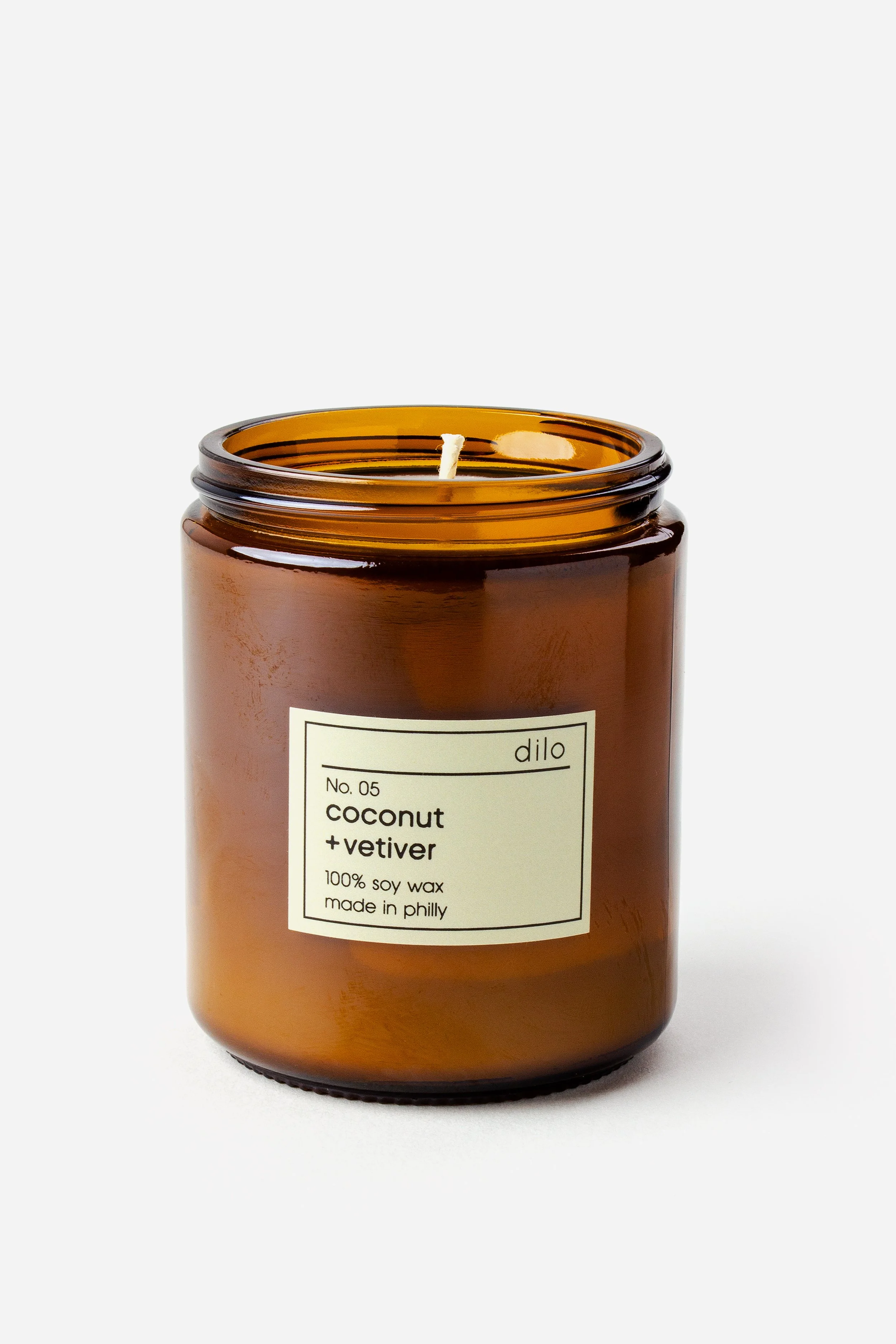 dilo coconut vetiver candle.jpg