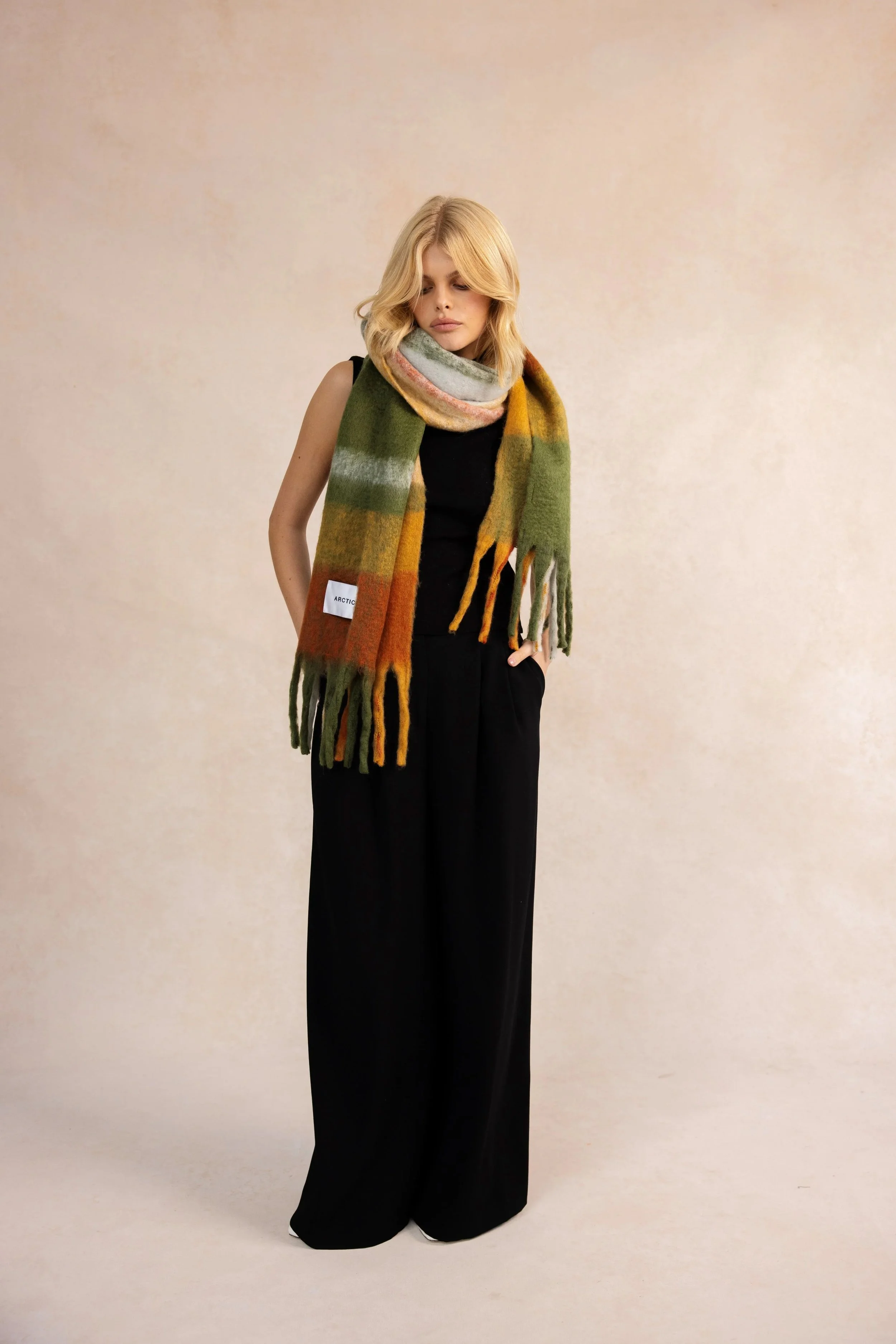 arctic-fox-recycled-stockholm-scarf-mossy-spring-autumn-winter-m2_8a2dc312-e564-4919-9bd3-00a161241d20.jpg