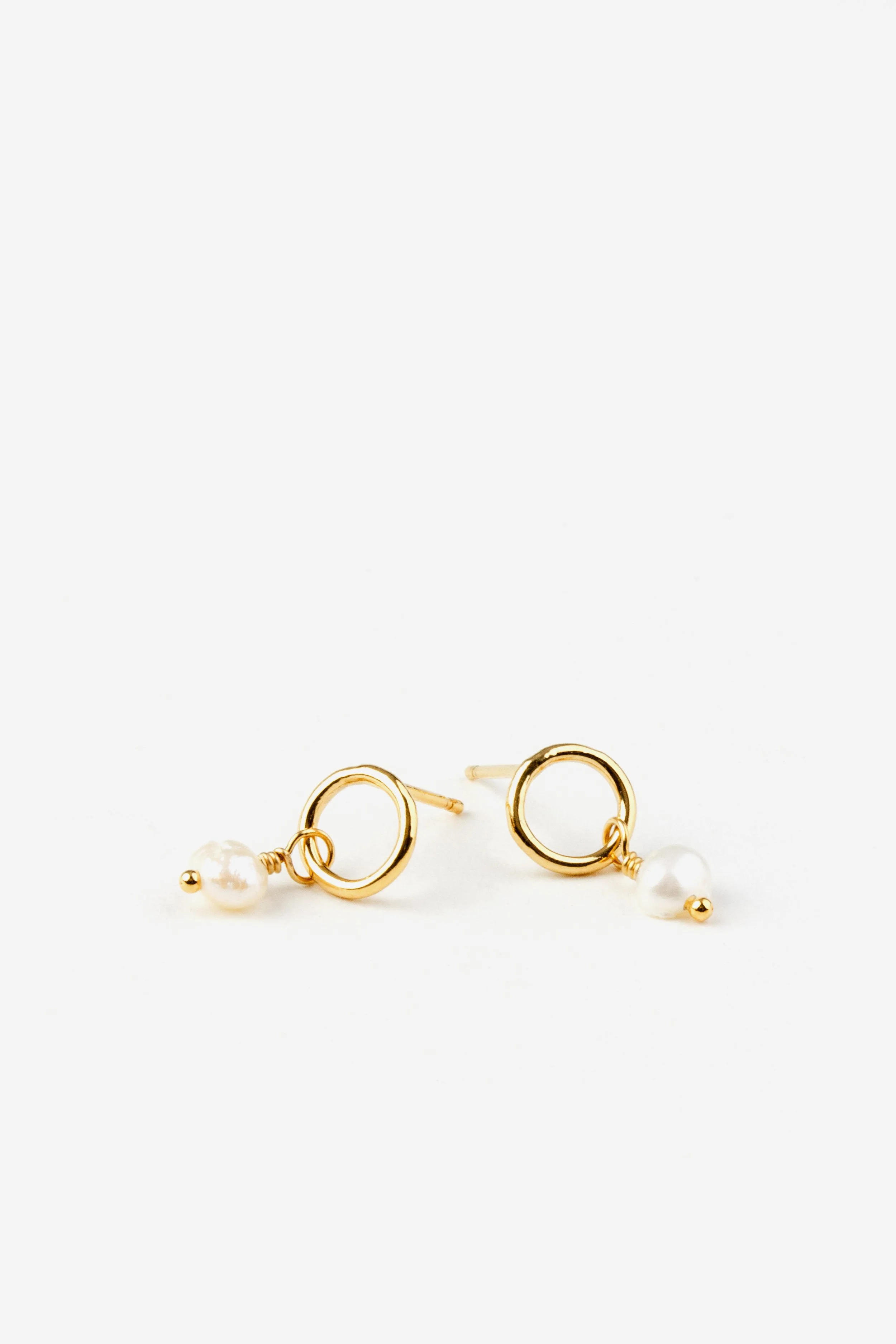 Ava Pearl Studs
