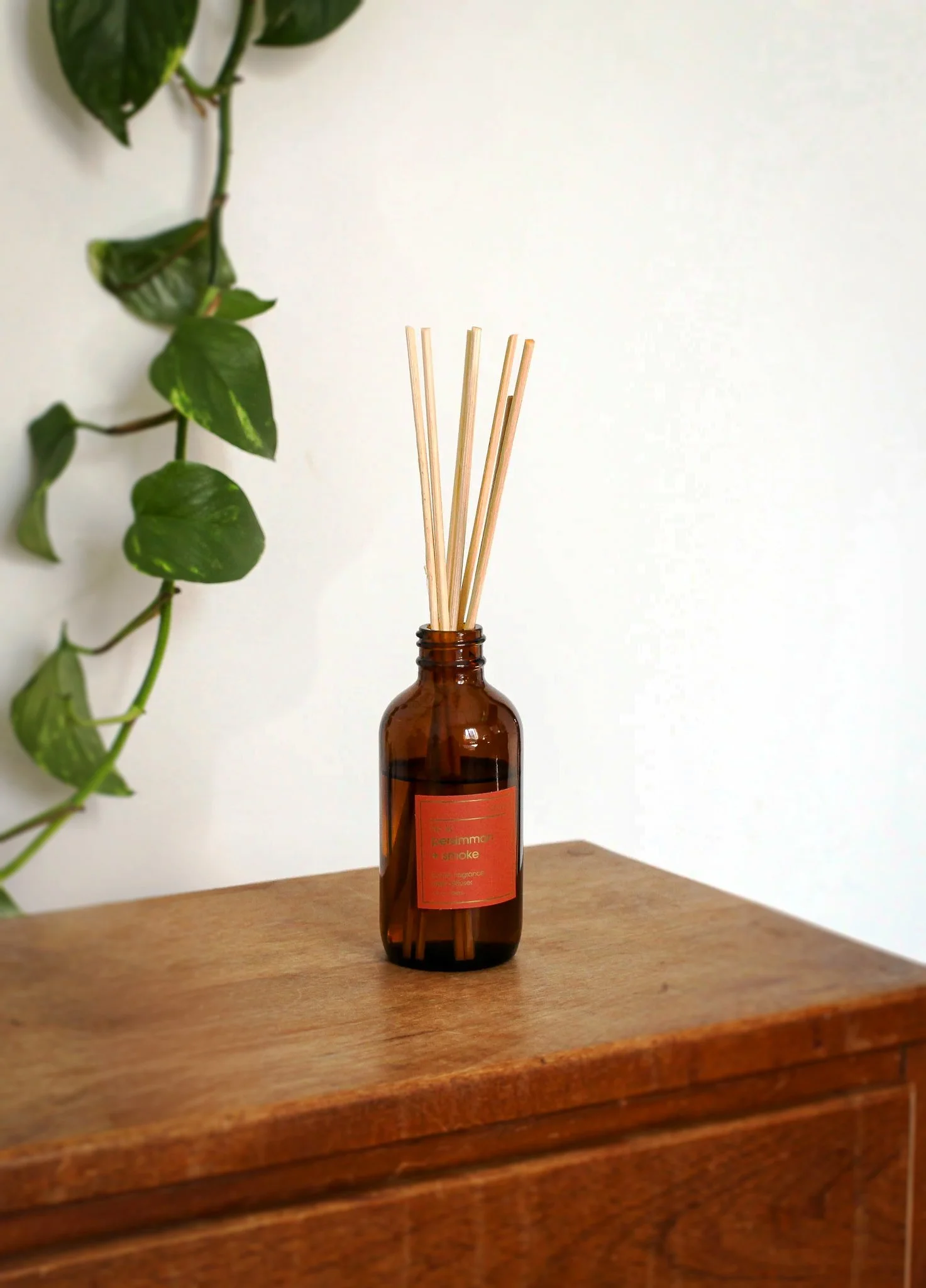 2 Dilo_persimmon smoke reed diffuser.jpg