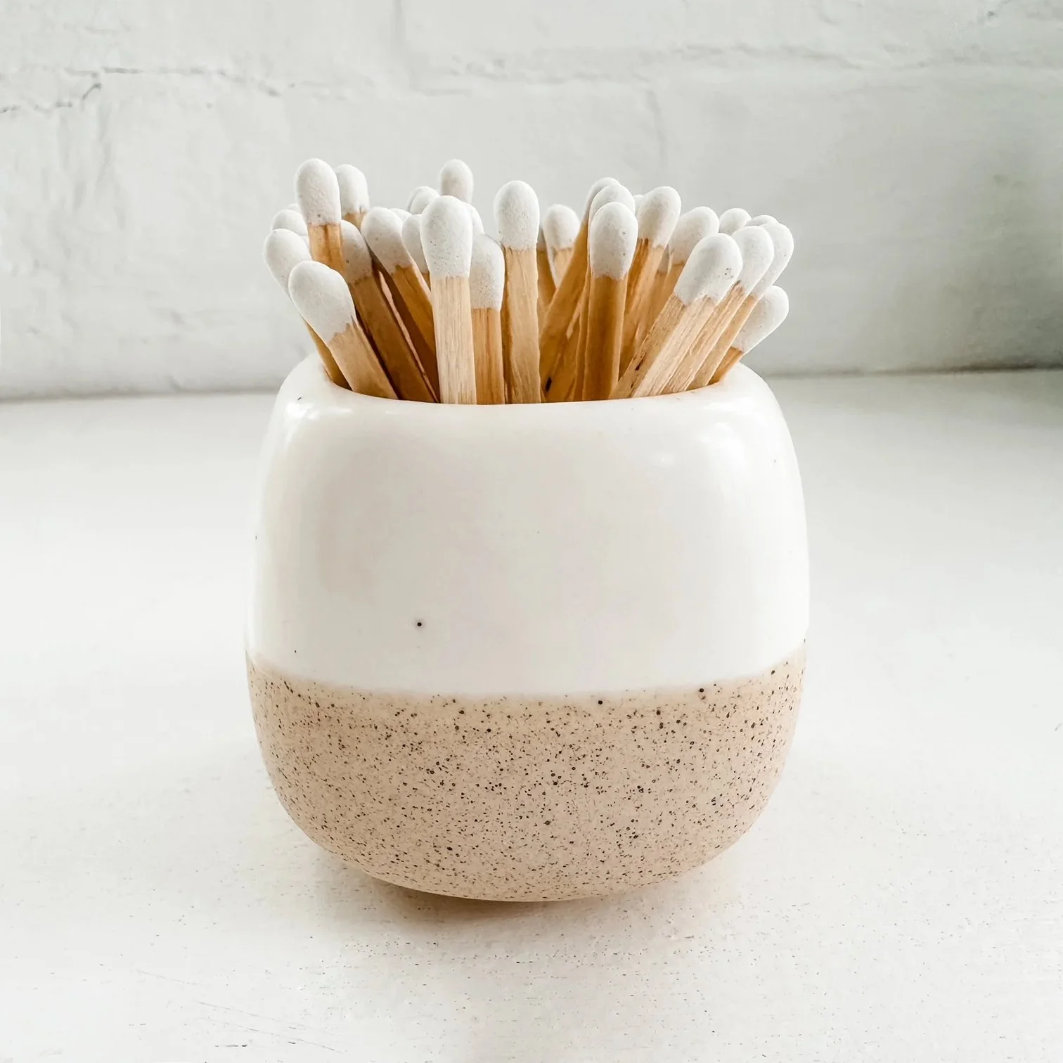 Ceramic Match Holder in White