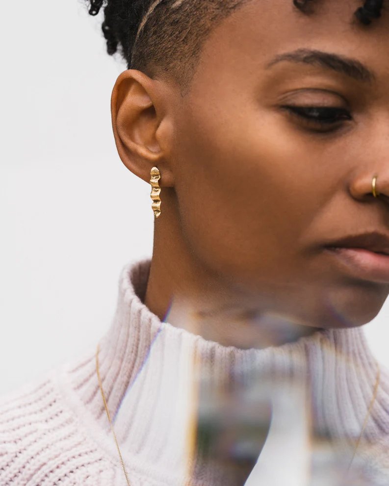 Tilly Doro Wave Studs 2.jpg