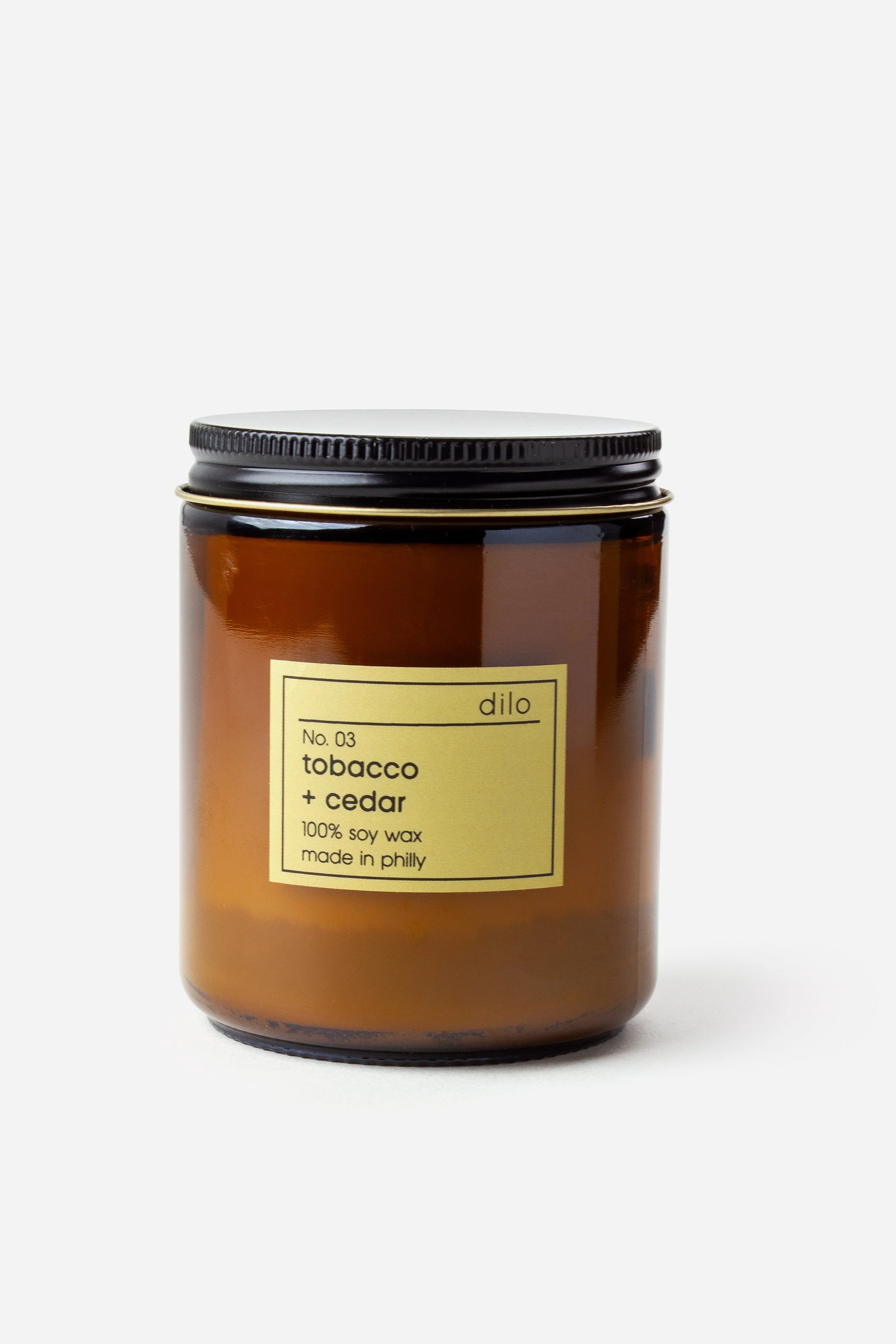 2 dilo tobacco cedar candle.jpg