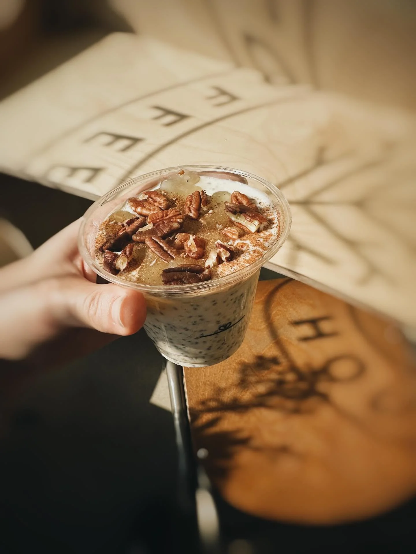 Bringing the overnight oats back to OL and this one is apple pie flavours with apple sauce, cinnamon and pecans 
#breakfast 
#folkestone
#healthybodyhealthymind 
#ukcoffeeshop 
#orchardlanecoffeehouse