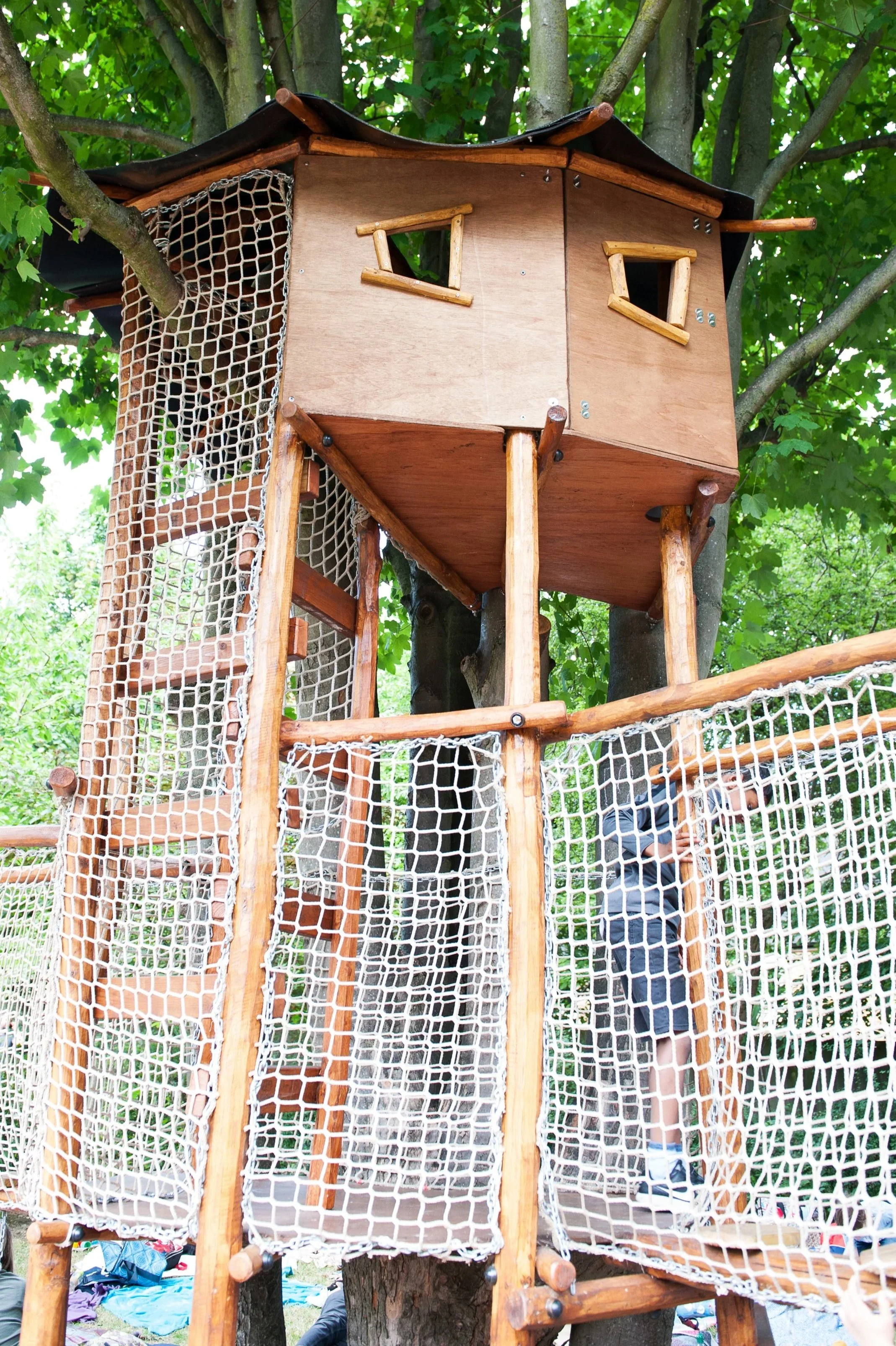 Cambsbourne nursery tree house