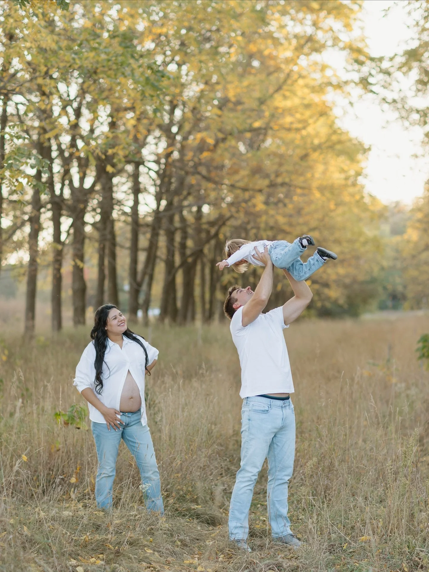 Autumn maternity sessions are pure magic &mdash; drawing together warm golden light, soft breezes, and the sweetest family moments. 

This one included one very excited big sister who stole the show. 🍂💛