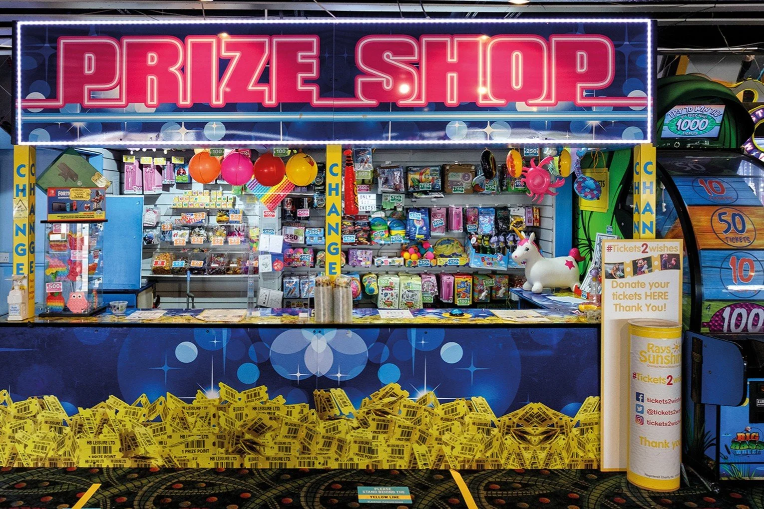 prize shop no border.jpg