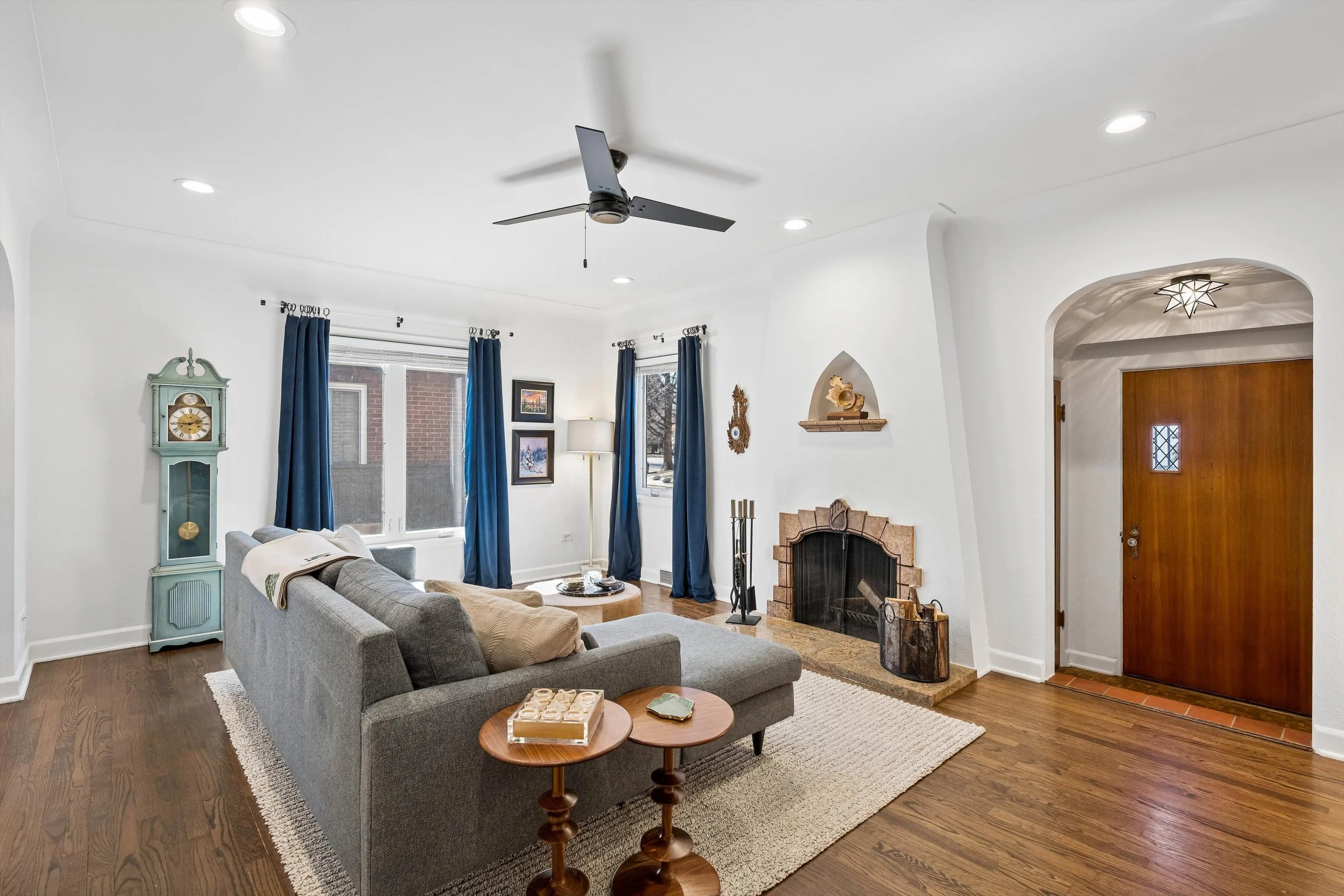 Shannon Tiger 950 S Euclid Wayphoto_online_003.jpg