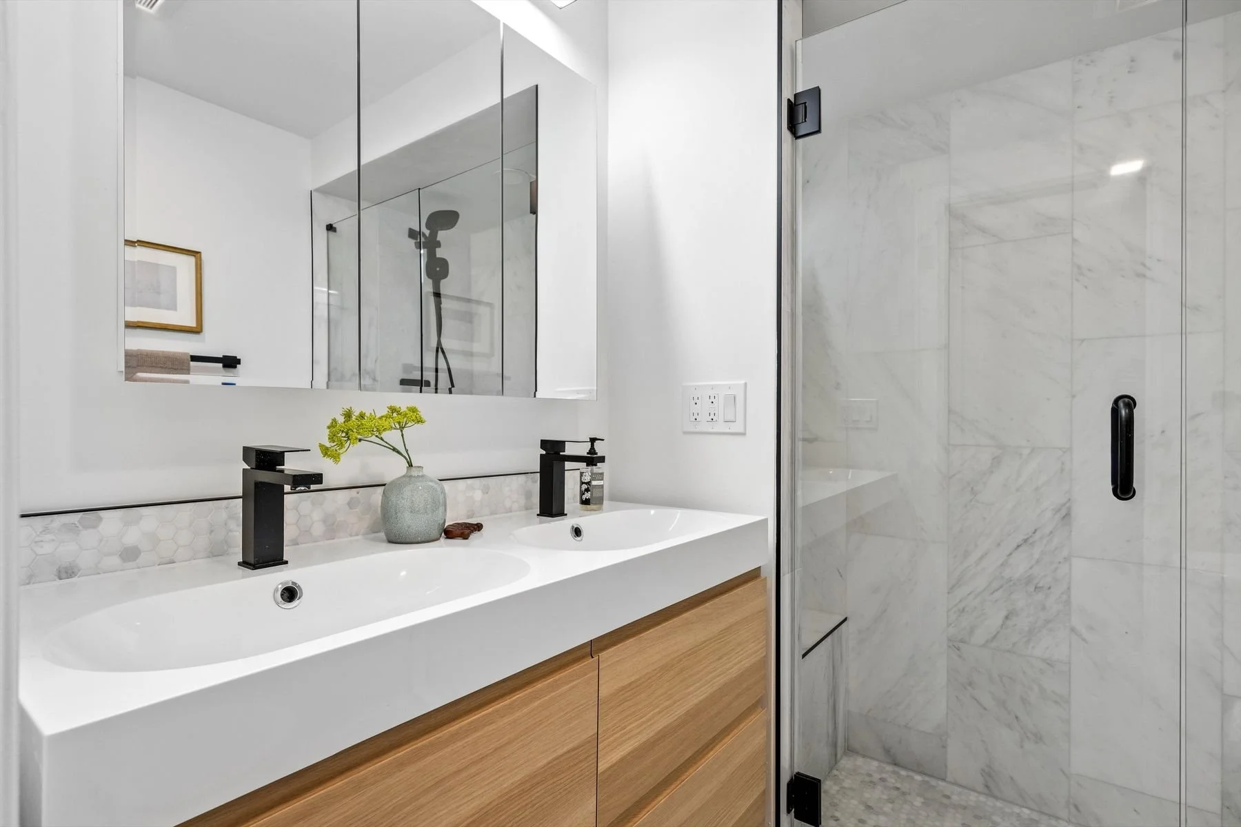 Shannon Tiger 5300 Highline Placephoto_online_011.jpg