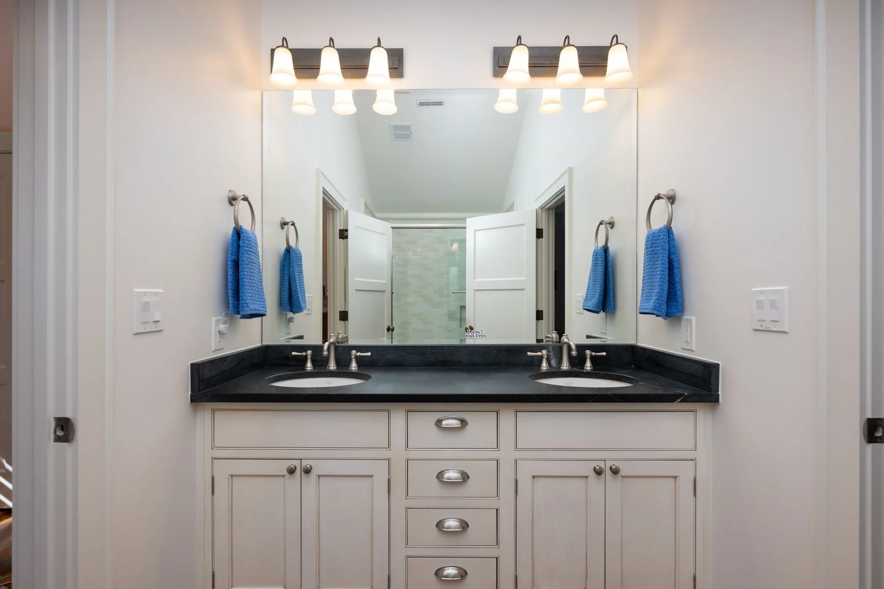 Shannon Tiger 130 S Lafayette Streetphoto_online_027.jpg