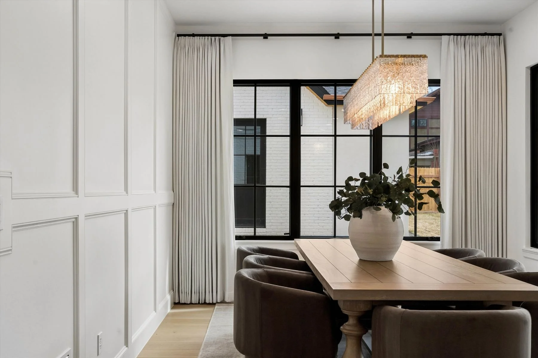 Shannon Tiger 1208 S Vine St Wash Parkphoto_online_008.jpg