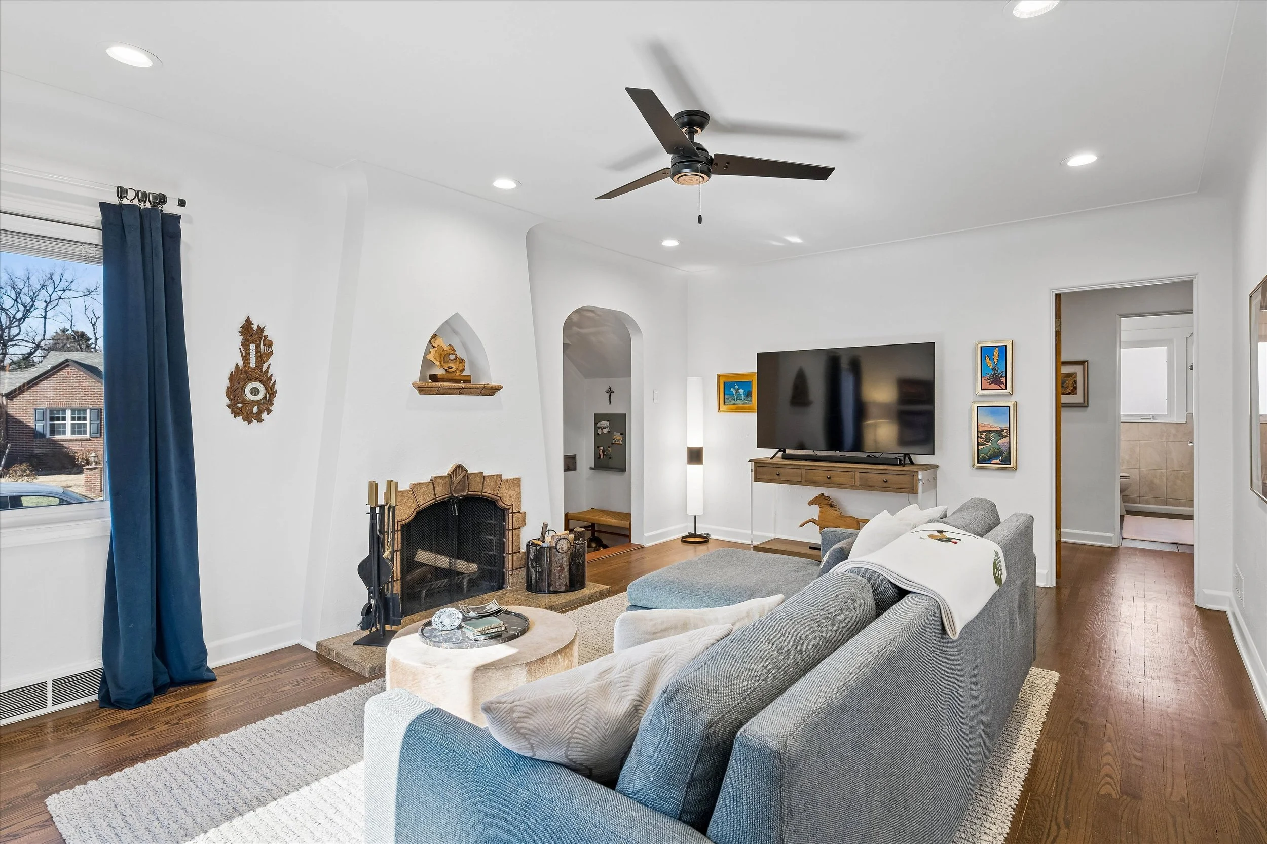 Shannon Tiger 950 S Euclid Wayphoto_online_005.jpg